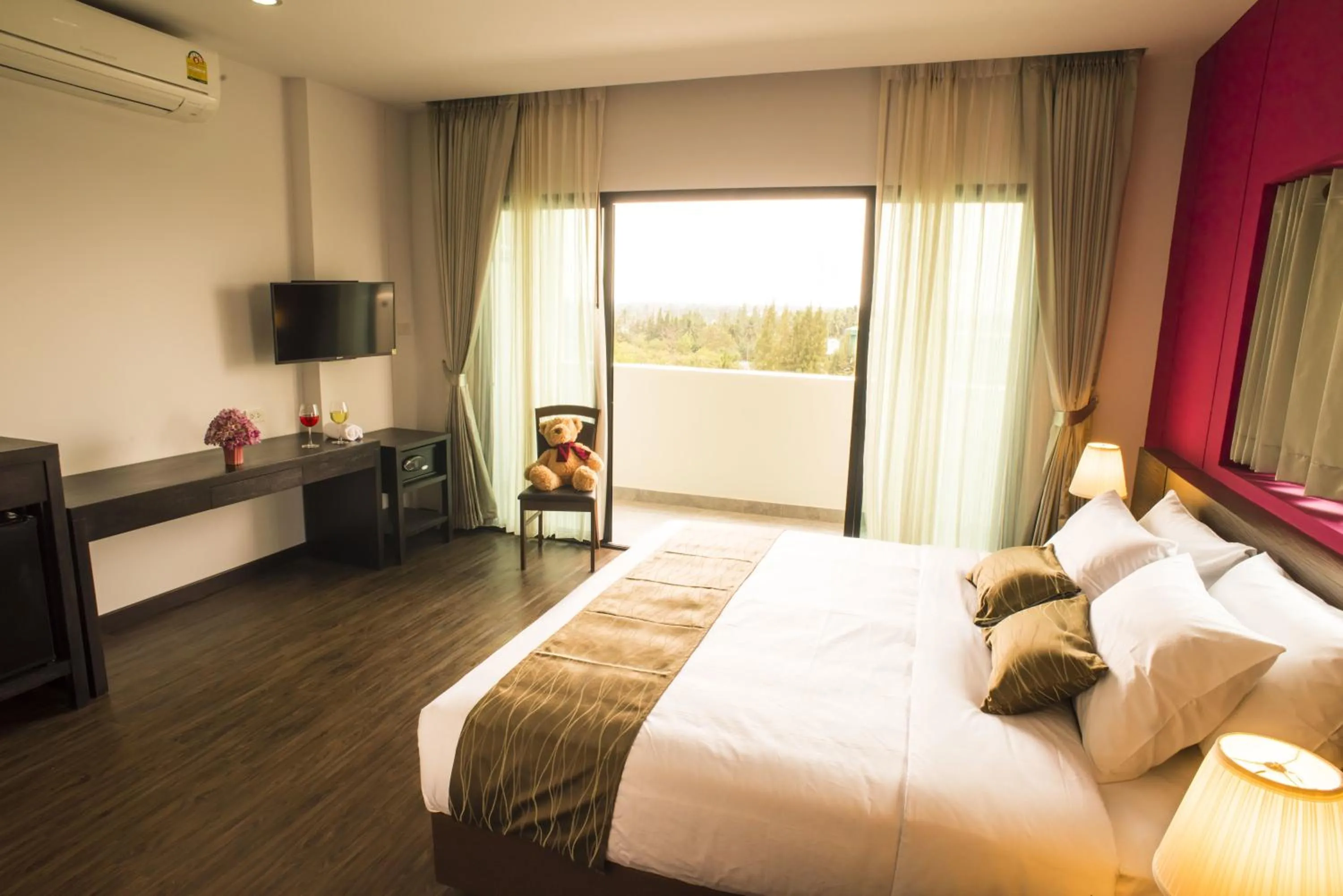 Bed in Coco View Hotel