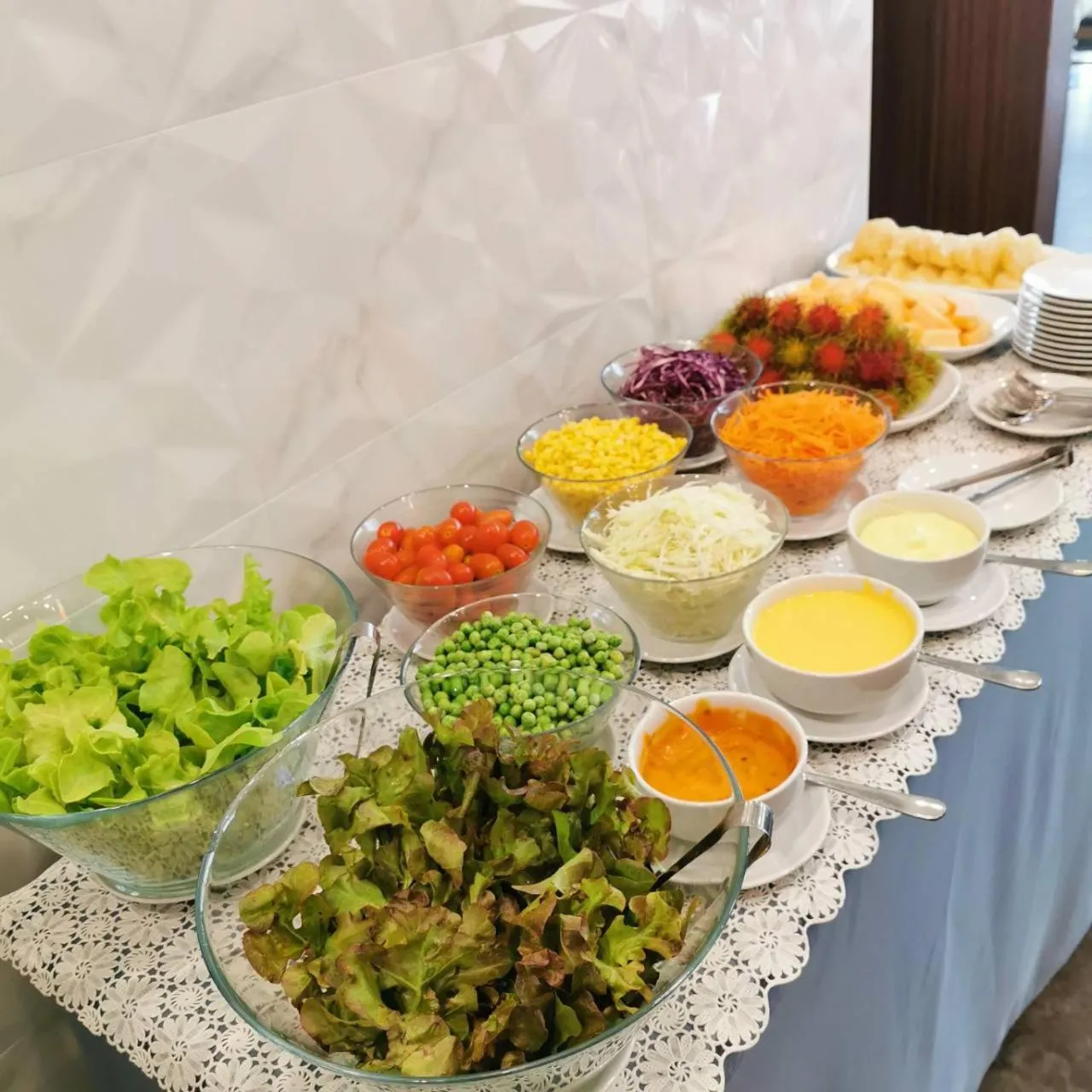 Buffet breakfast in Coco View Hotel