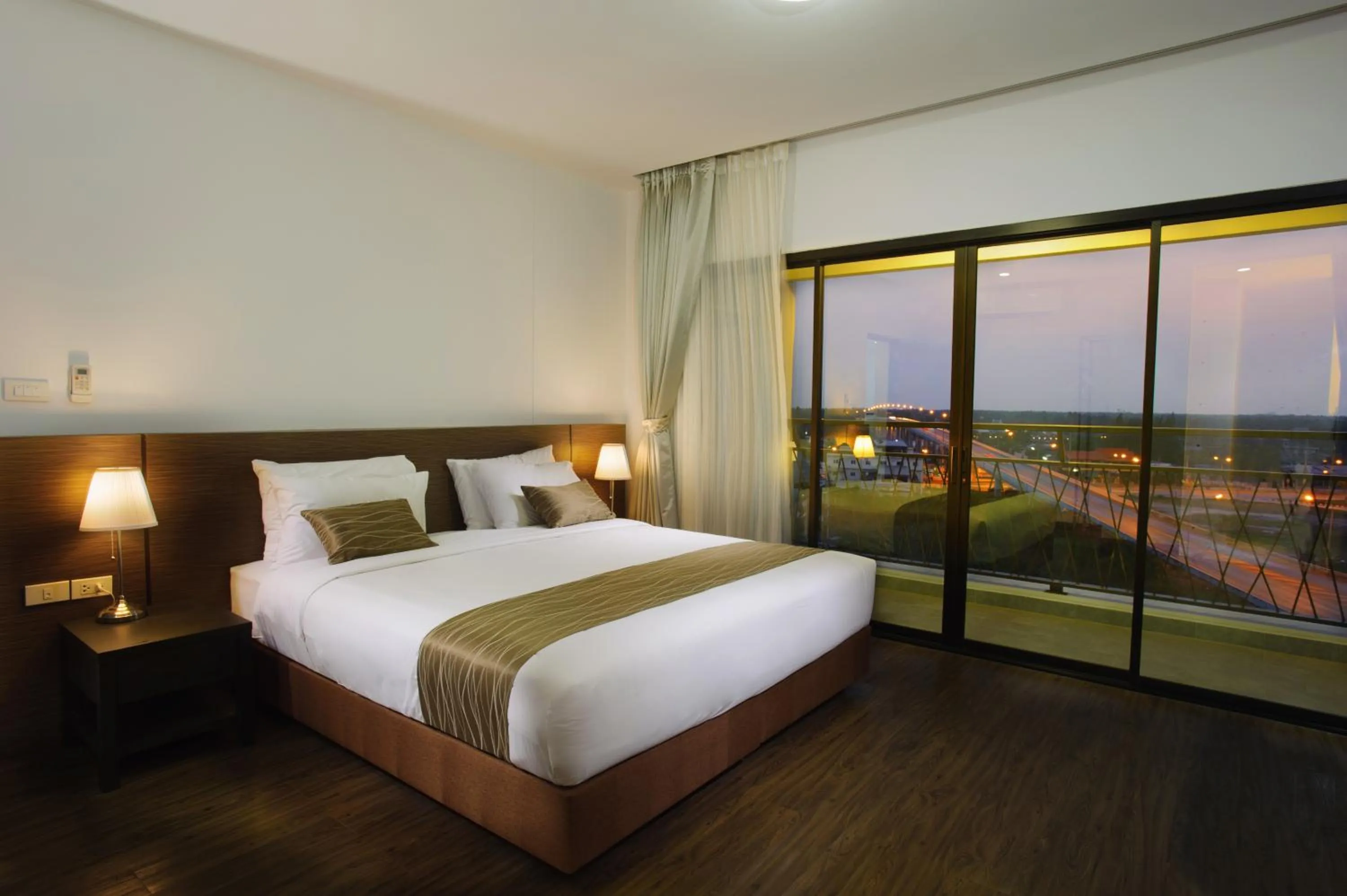 Photo of the whole room, Bed in Coco View Hotel