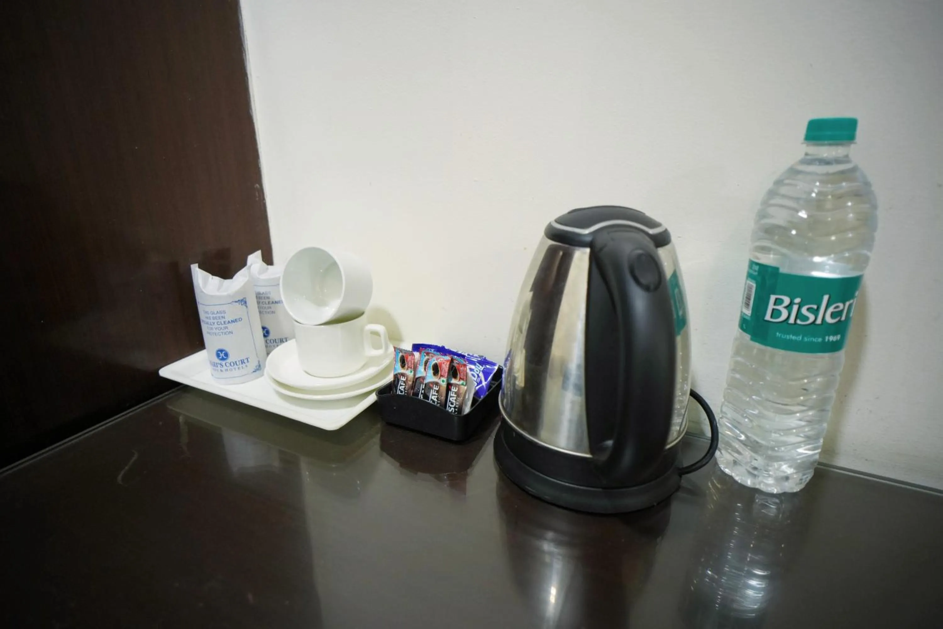 Coffee/tea facilities in Hotel Haris MG Road Gurugram