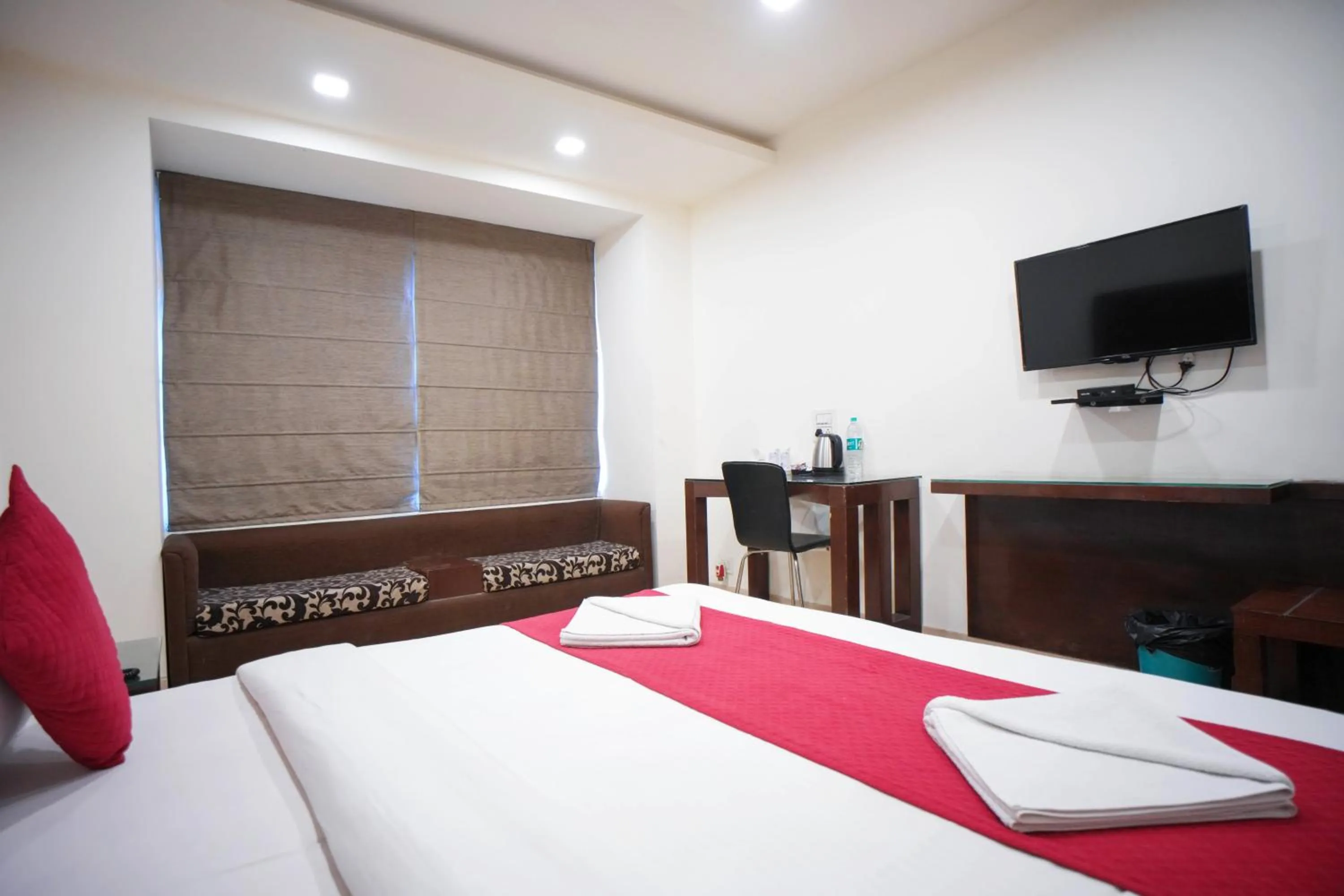 Bedroom, Bed in Hotel Haris MG Road Gurugram