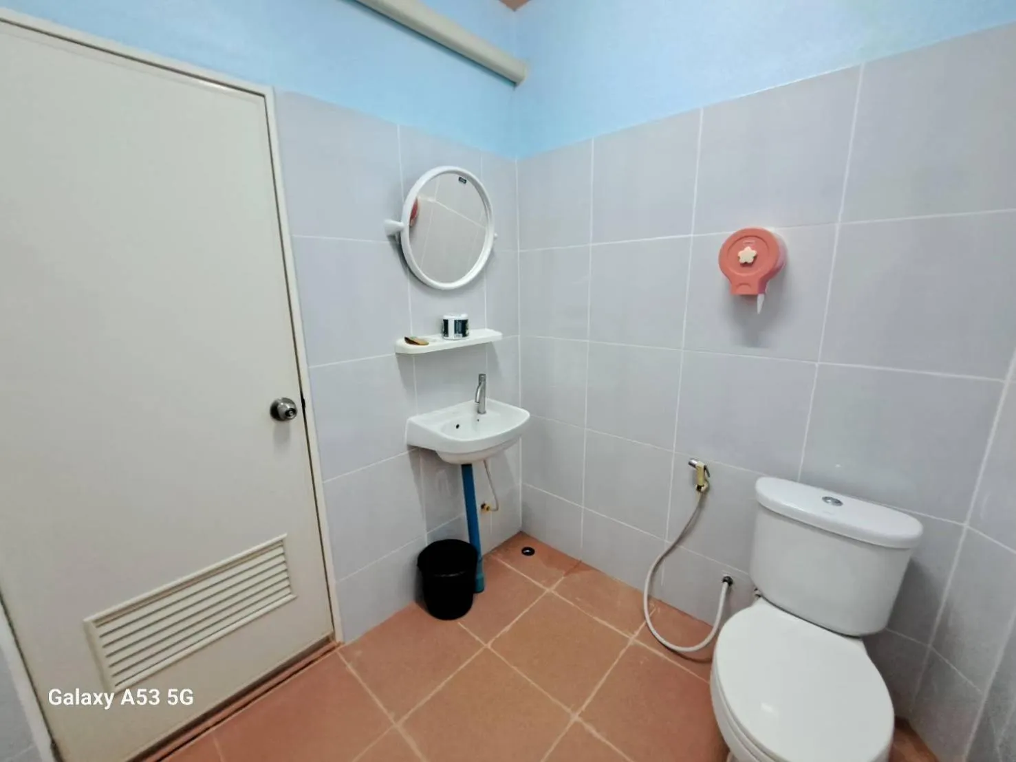 Shower in Peace Lanta Mansion