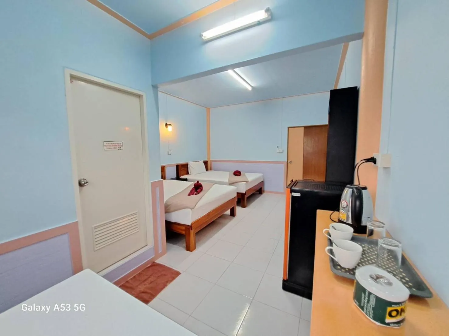 Bed in Peace Lanta Mansion