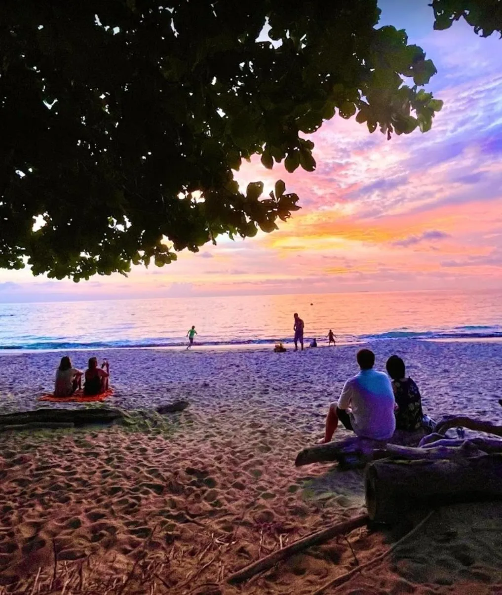 Sunset in Peace Lanta Mansion