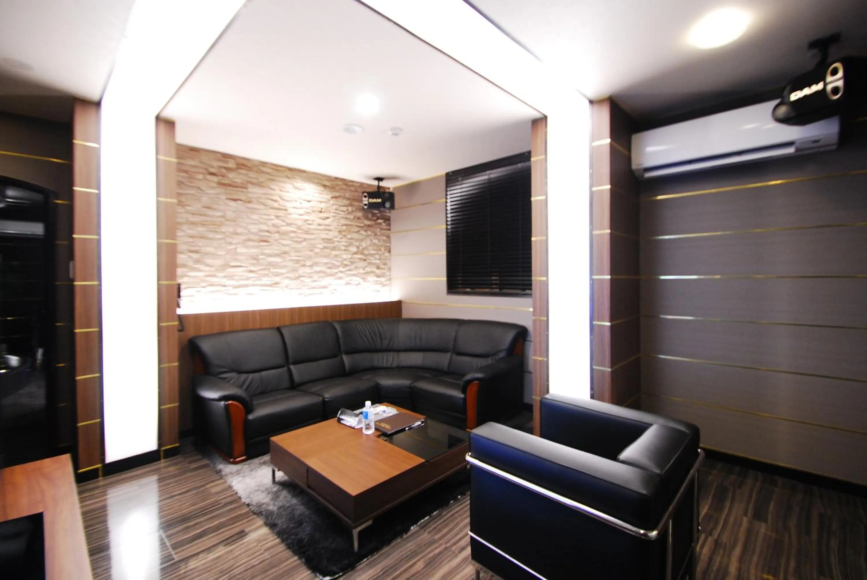 Seating area in Hotel Free Style Okayama