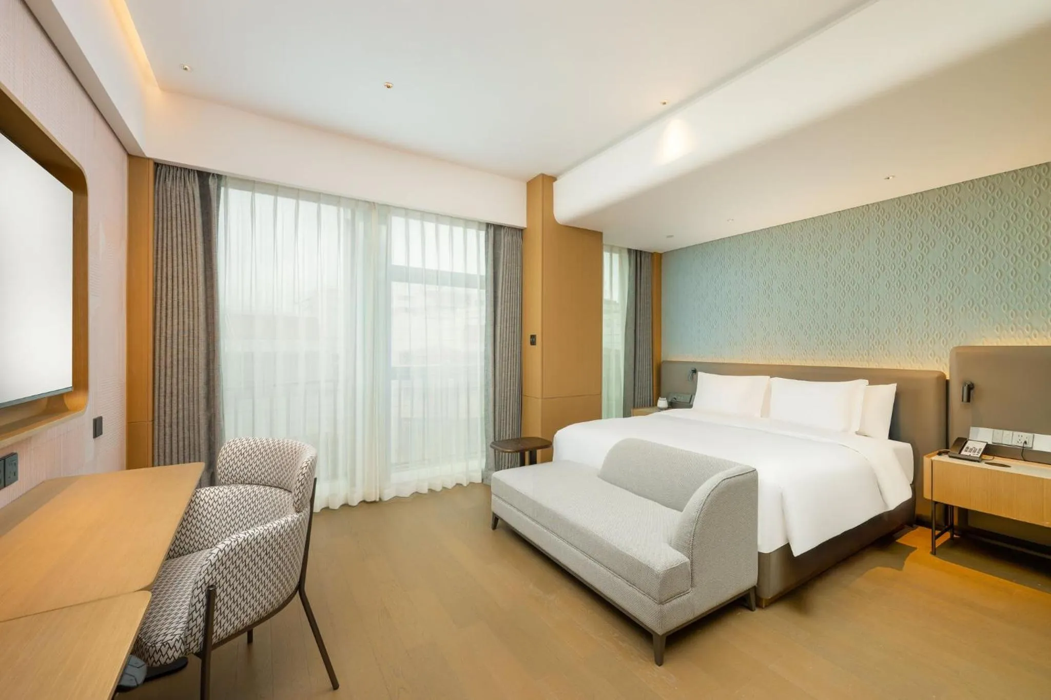 Photo of the whole room, Bed in EVEN Hotel Quanzhou City Center by IHG