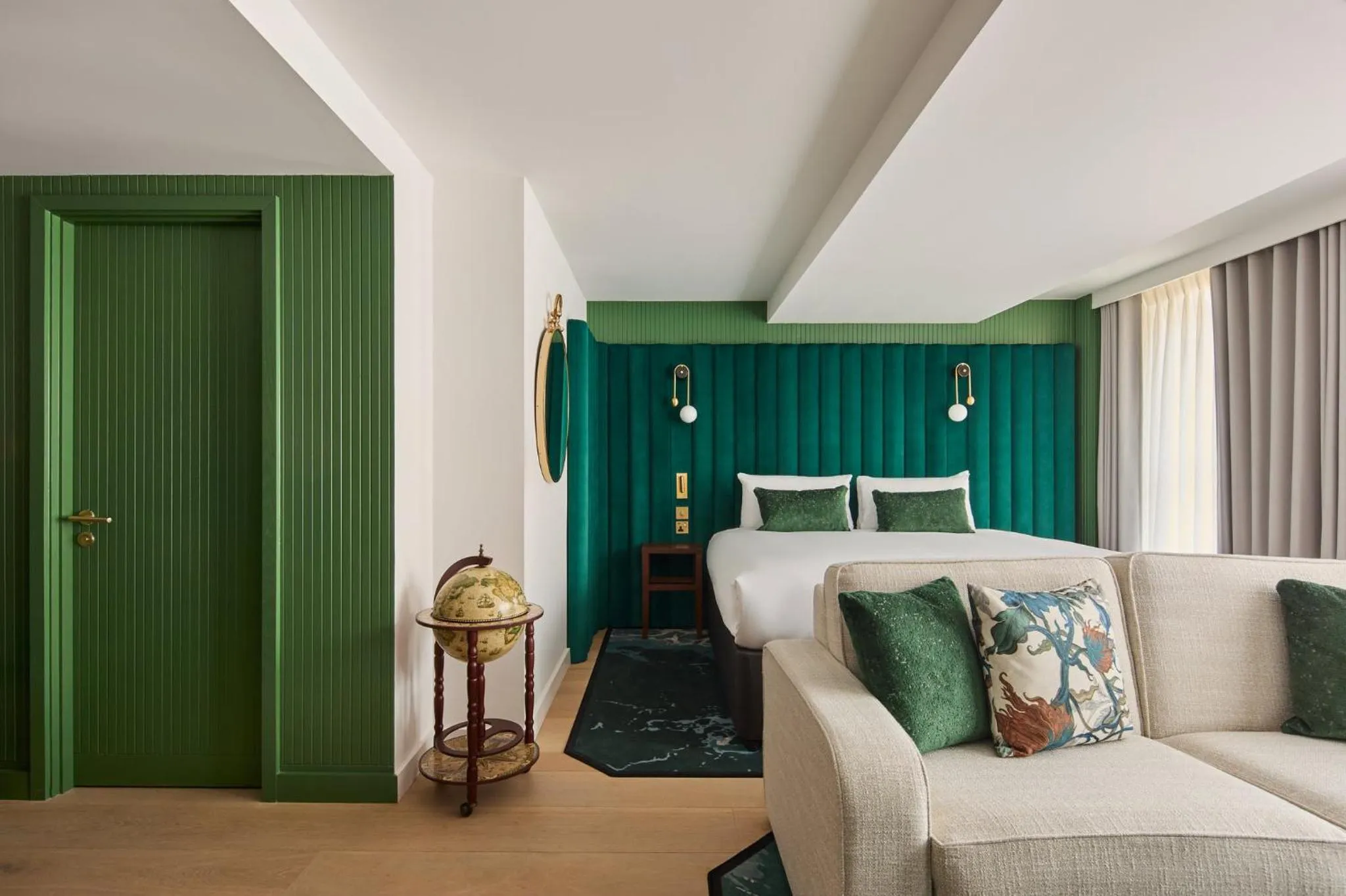 Photo of the whole room, Bed in Hotel Indigo London Clerkenwell by IHG