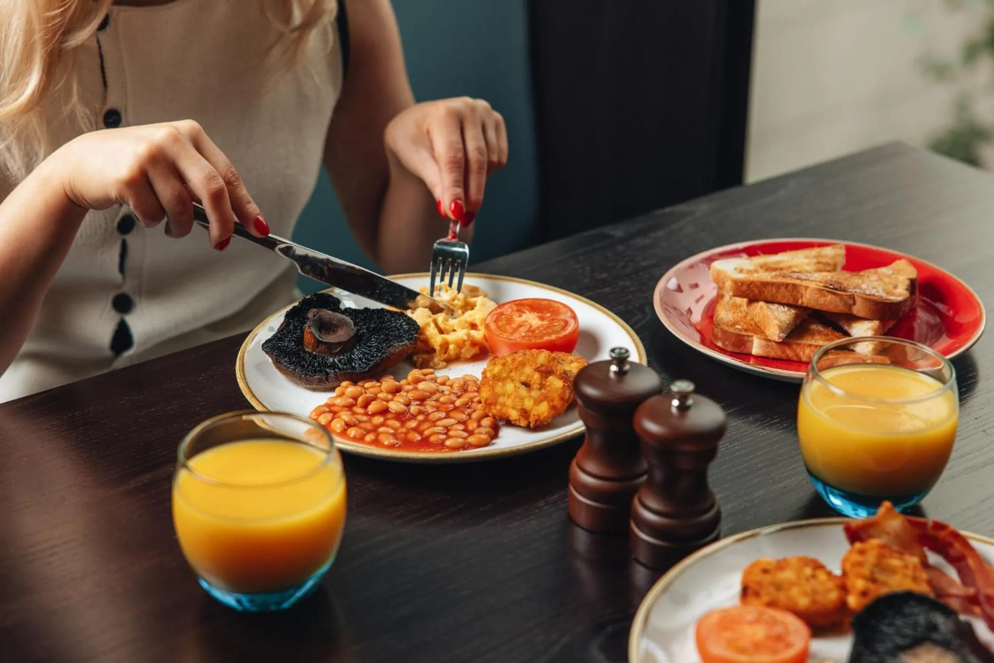 Restaurant/places to eat in Hotel Indigo London Clerkenwell by IHG