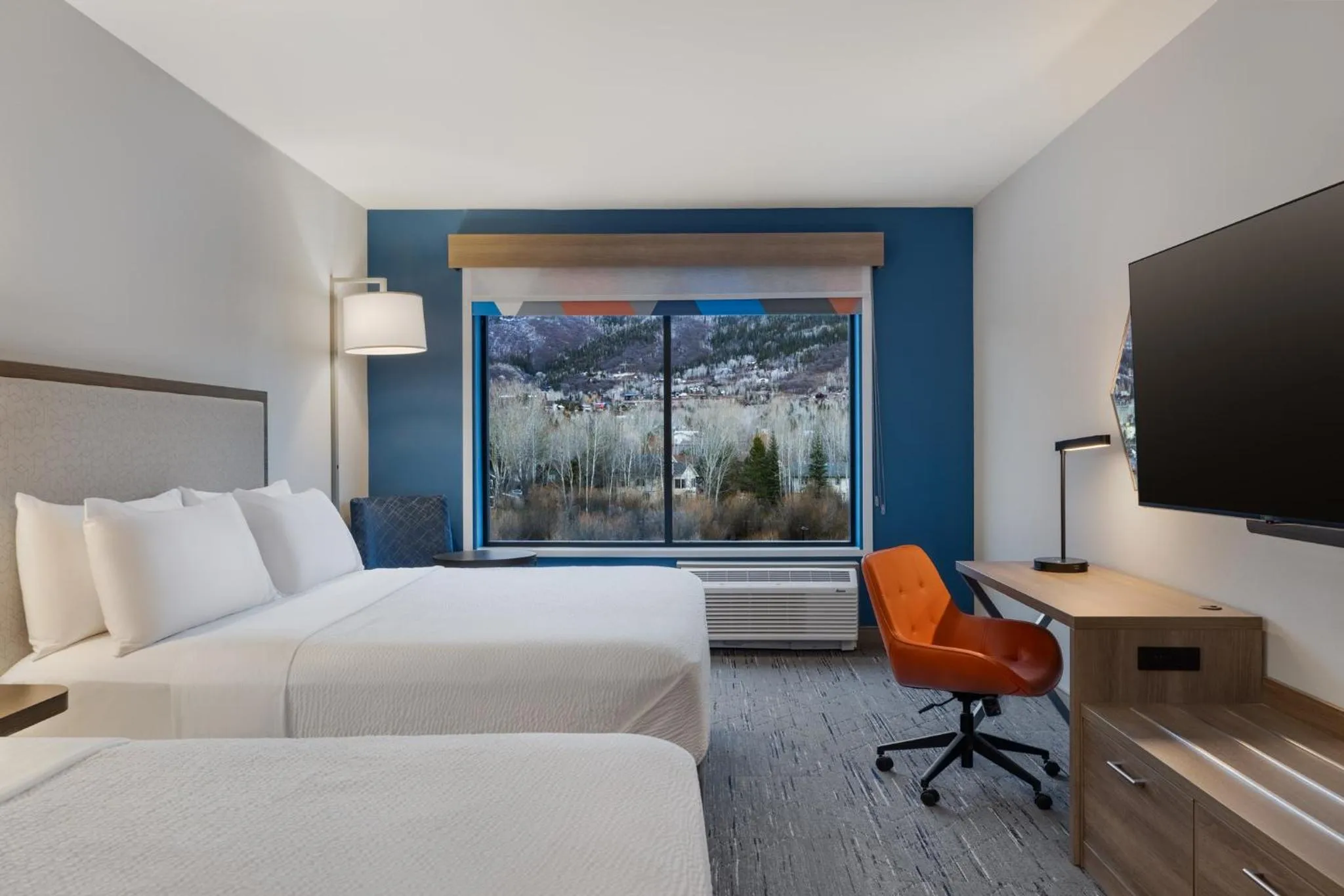 Photo of the whole room, Bed in Holiday Inn Express & Suites Steamboat Springs by IHG