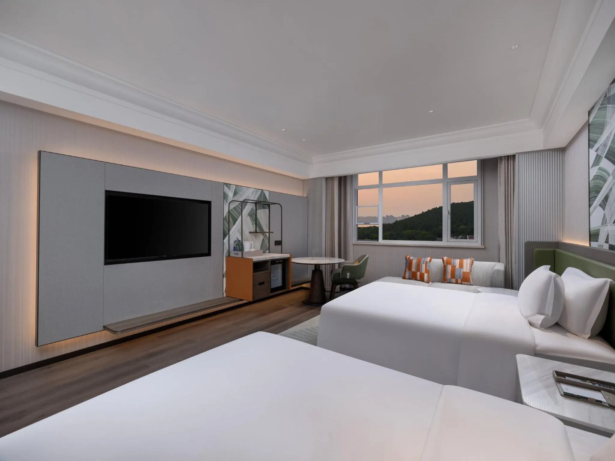 Photo of the whole room, Bed in Holiday Inn Xuzhou Yunquan by IHG