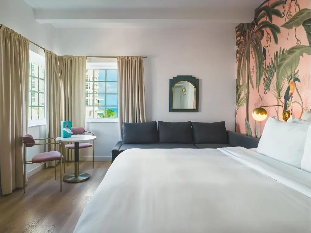 Bed in Le Particulier Miami