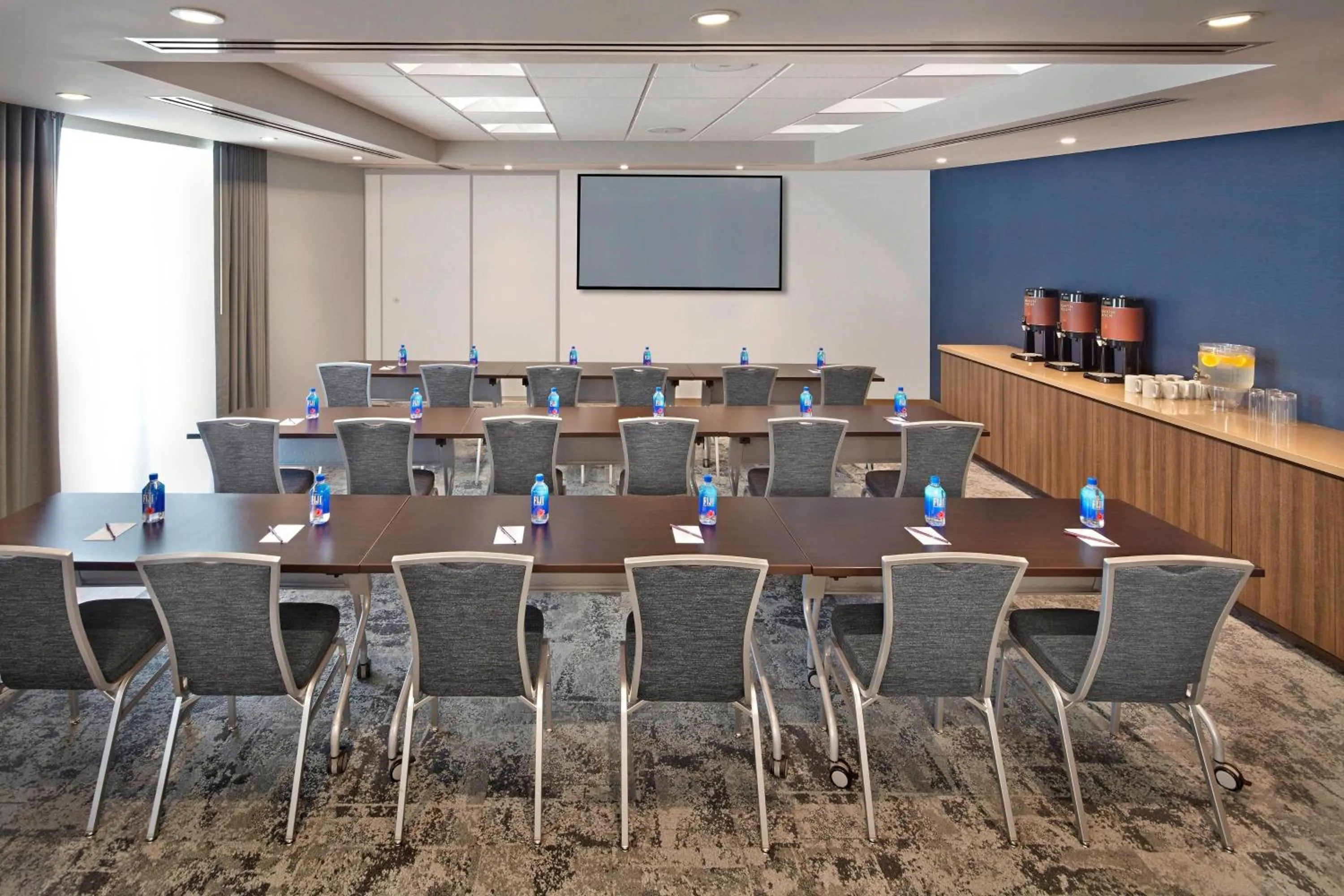 Meeting/conference room in Residence Inn by Marriott Miami Beach Surfside