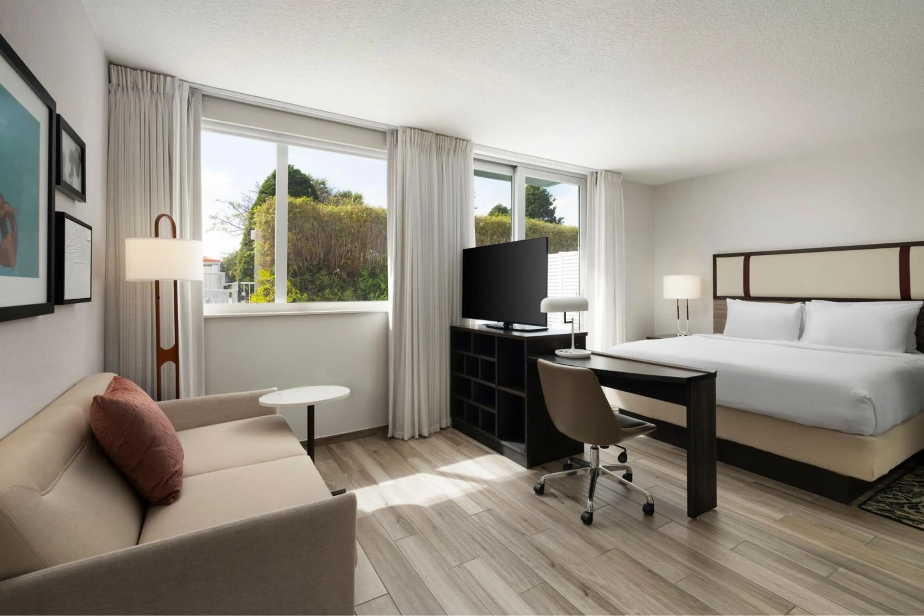 Photo of the whole room, Bed in Residence Inn by Marriott Miami Beach Surfside