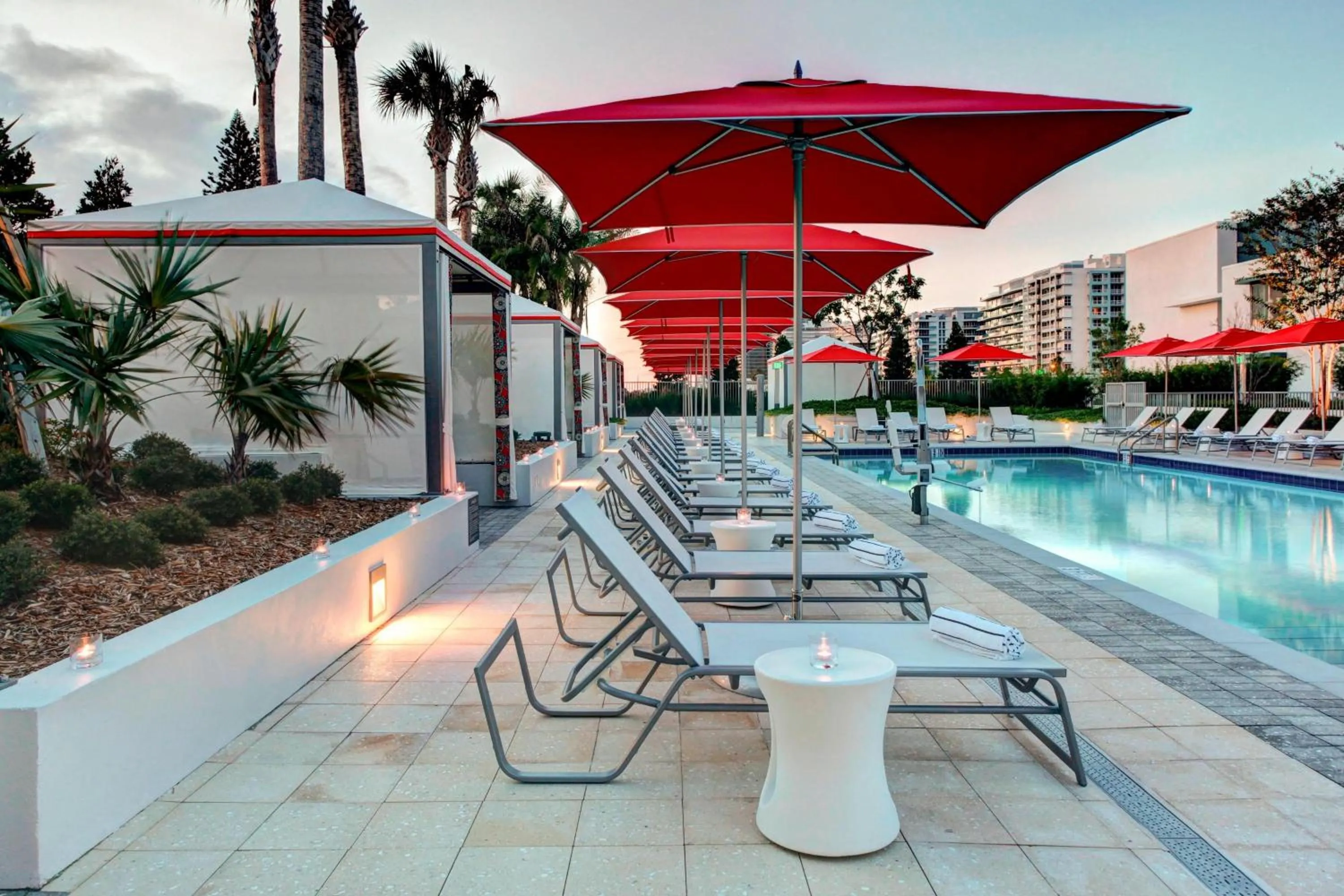 Swimming pool in Residence Inn by Marriott Miami Beach Surfside