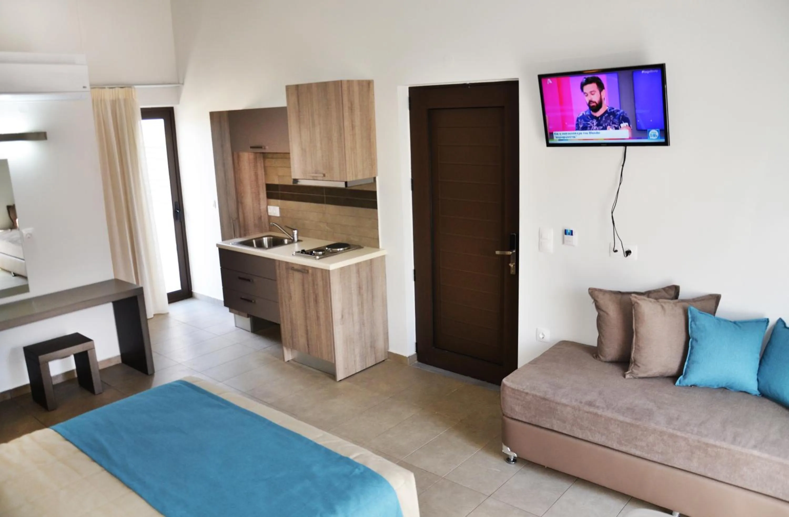 Bed in Ledra Maleme Hotel