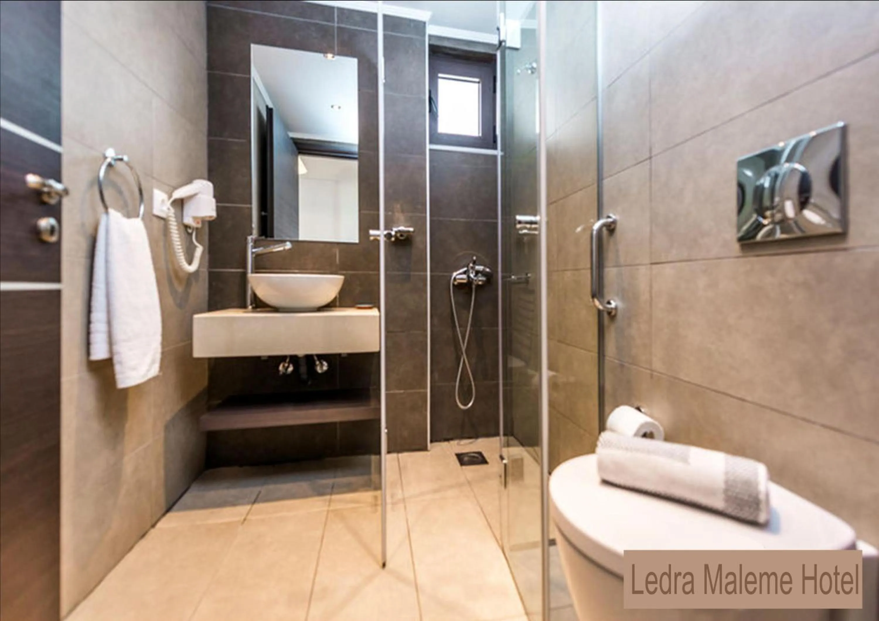 Shower in Ledra Maleme Hotel