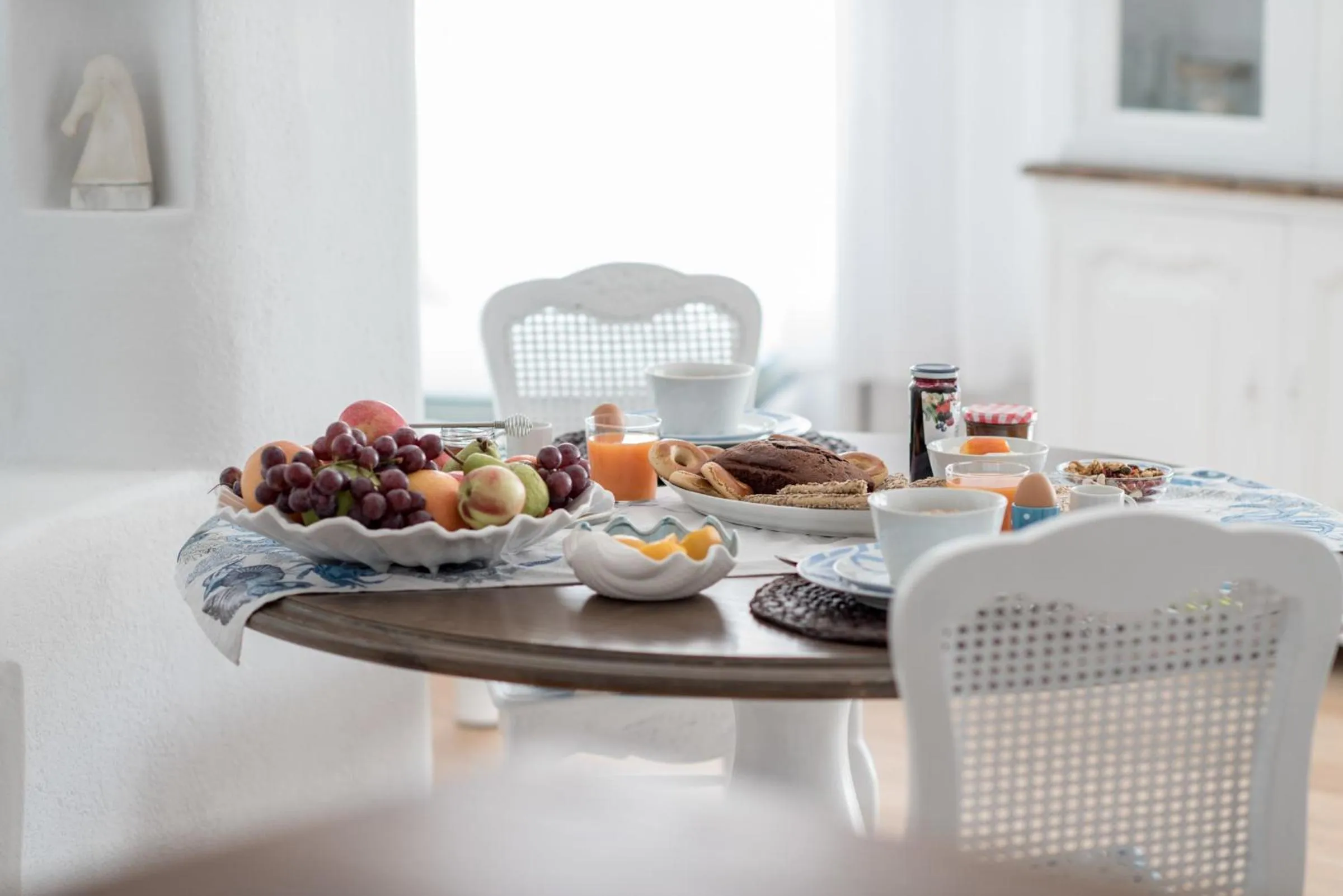Dining area in Ode Villa Oia Caldera & Sunset View