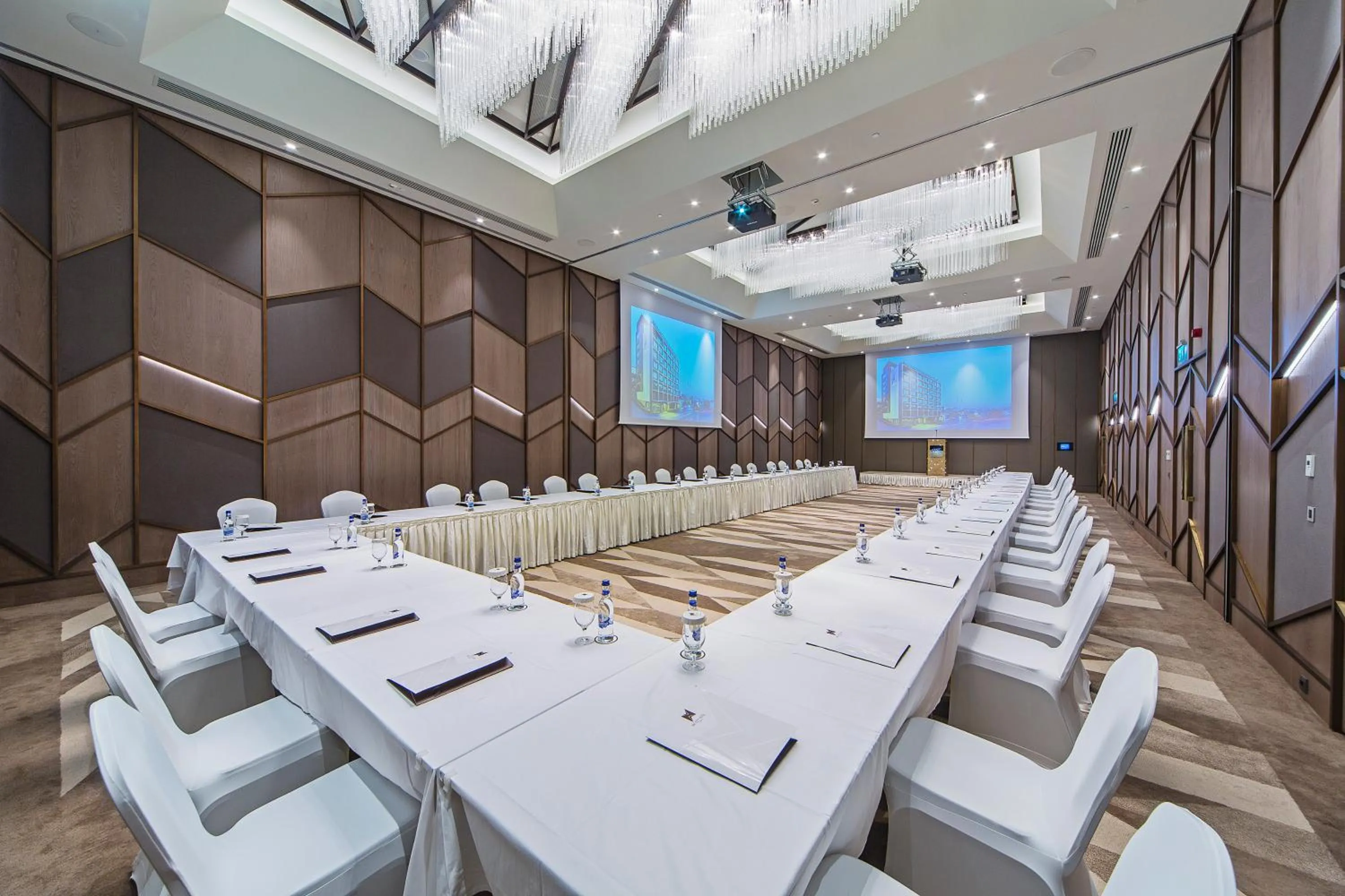 Entertainment in Naz City Hotel Taksim - Special Category