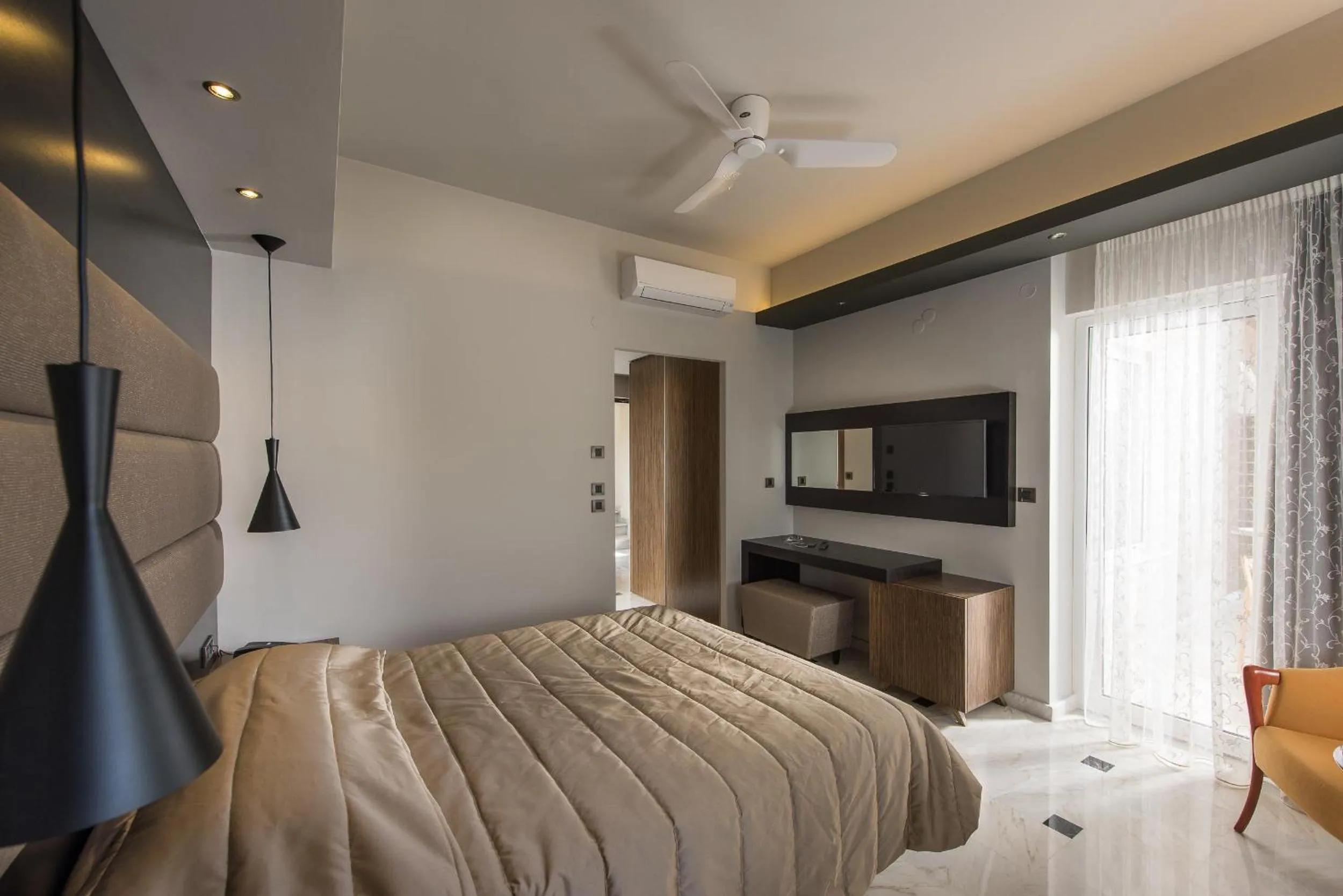 Photo of the whole room, Bed in Lito Beach Hotel