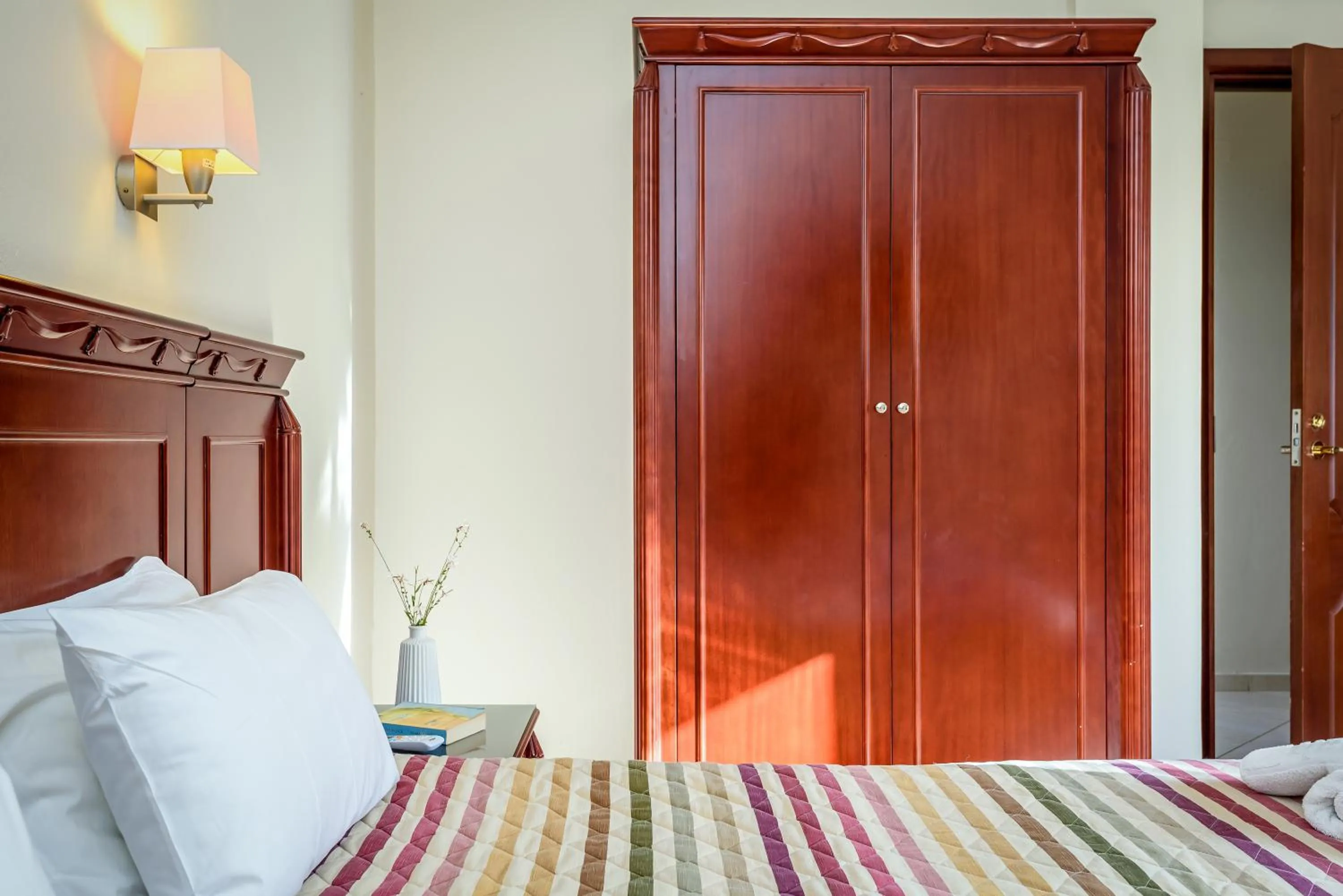 Bed in Lito Beach Hotel