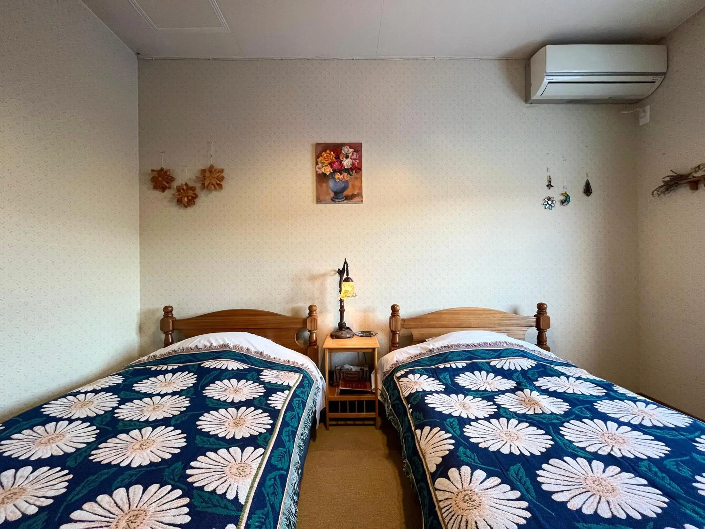 Twin Room with Shared Bathroom - single occupancy - Non-Smoking in Natsumi no Sato Twin Room with Shared Bathroom - single occupancy - Non-Smoking in Natsumi no Sato
