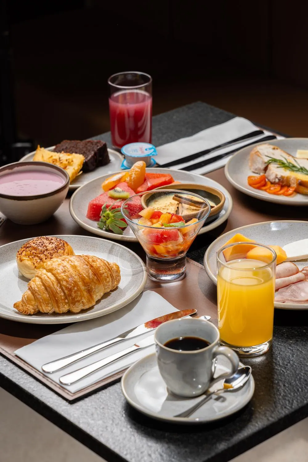 Food and drinks in Sais Beach Living Hotel