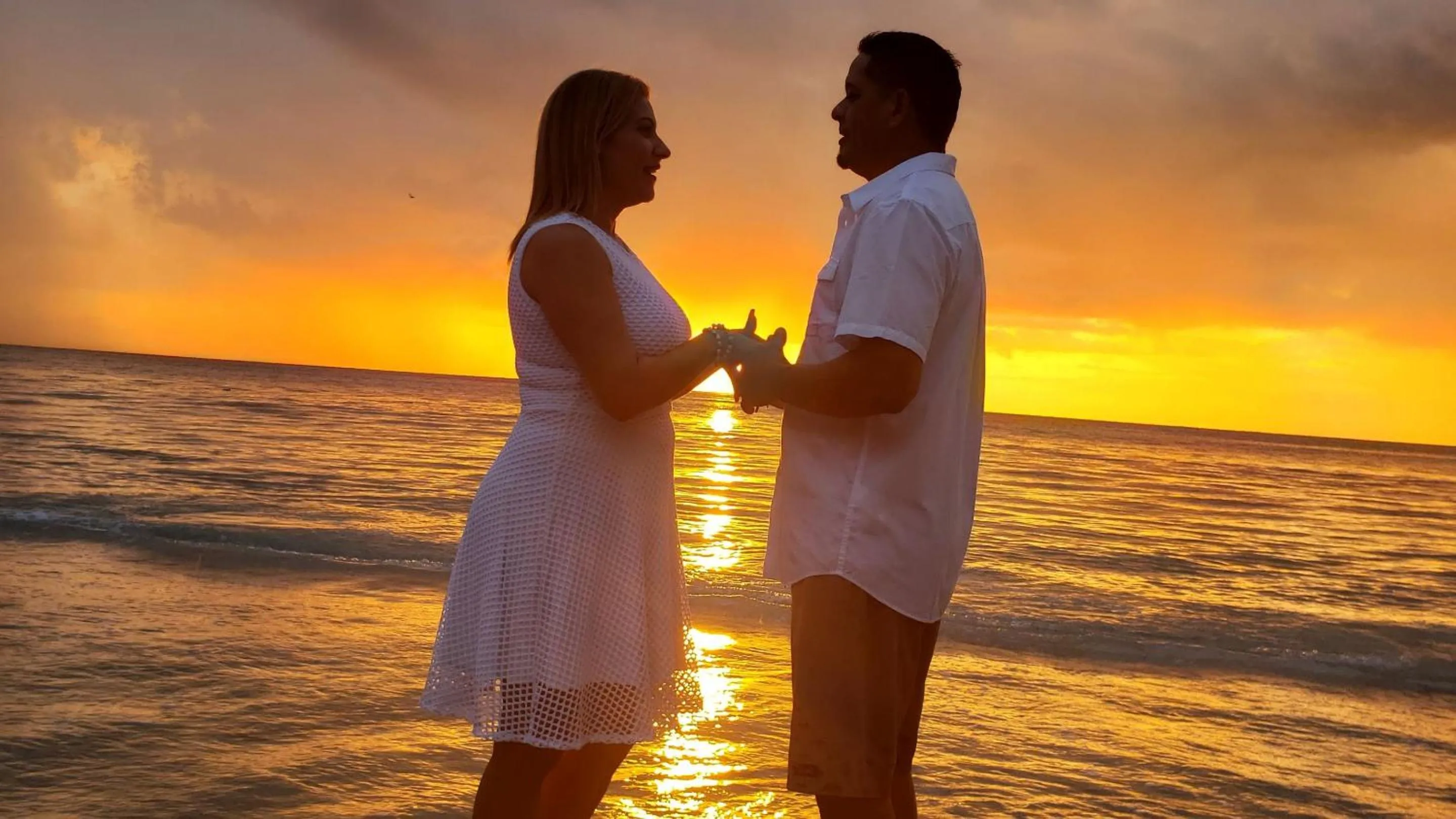 Beach in I Love Combate Rooms & Suites