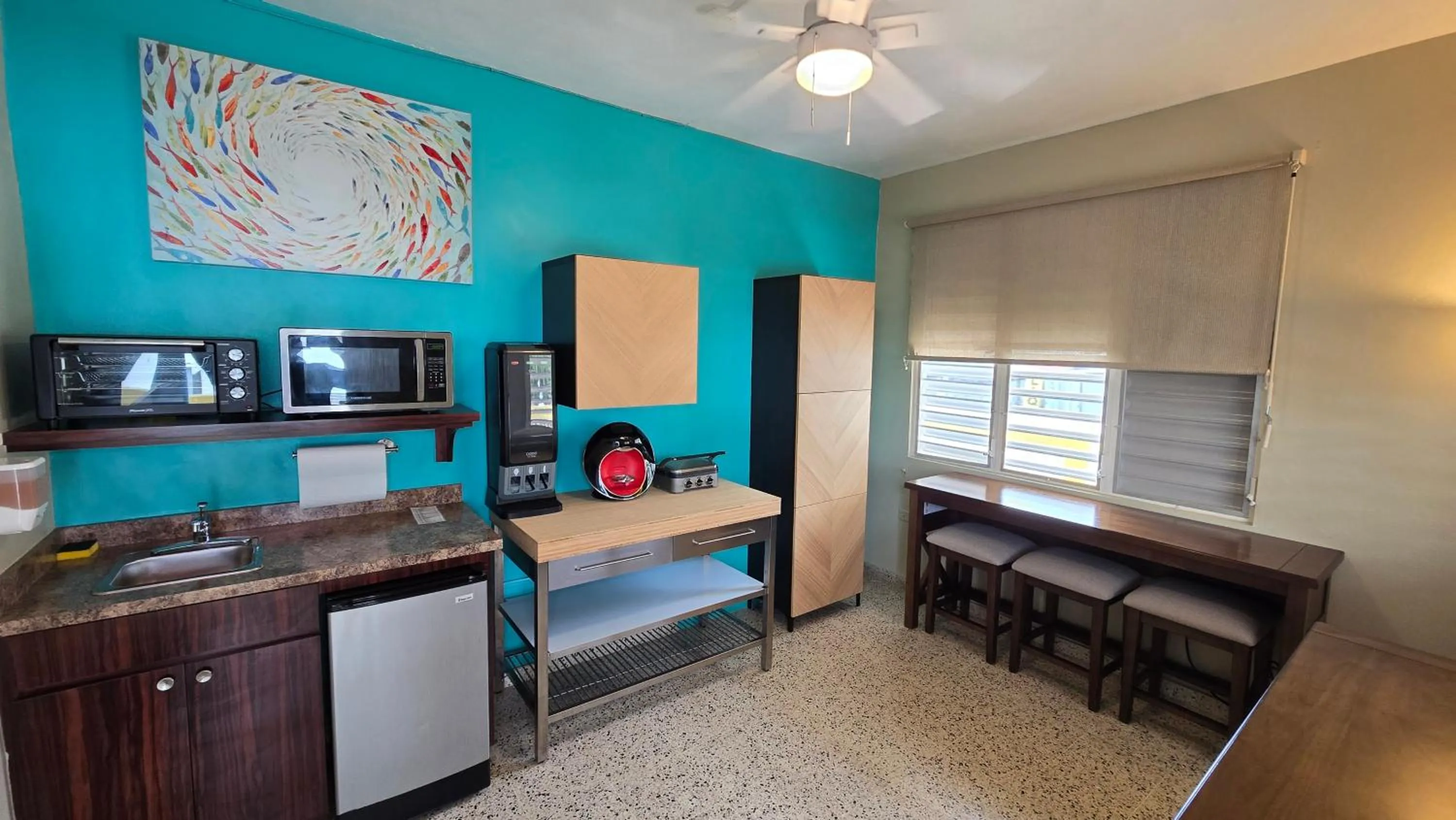 Kitchen or kitchenette in I Love Combate Rooms & Suites