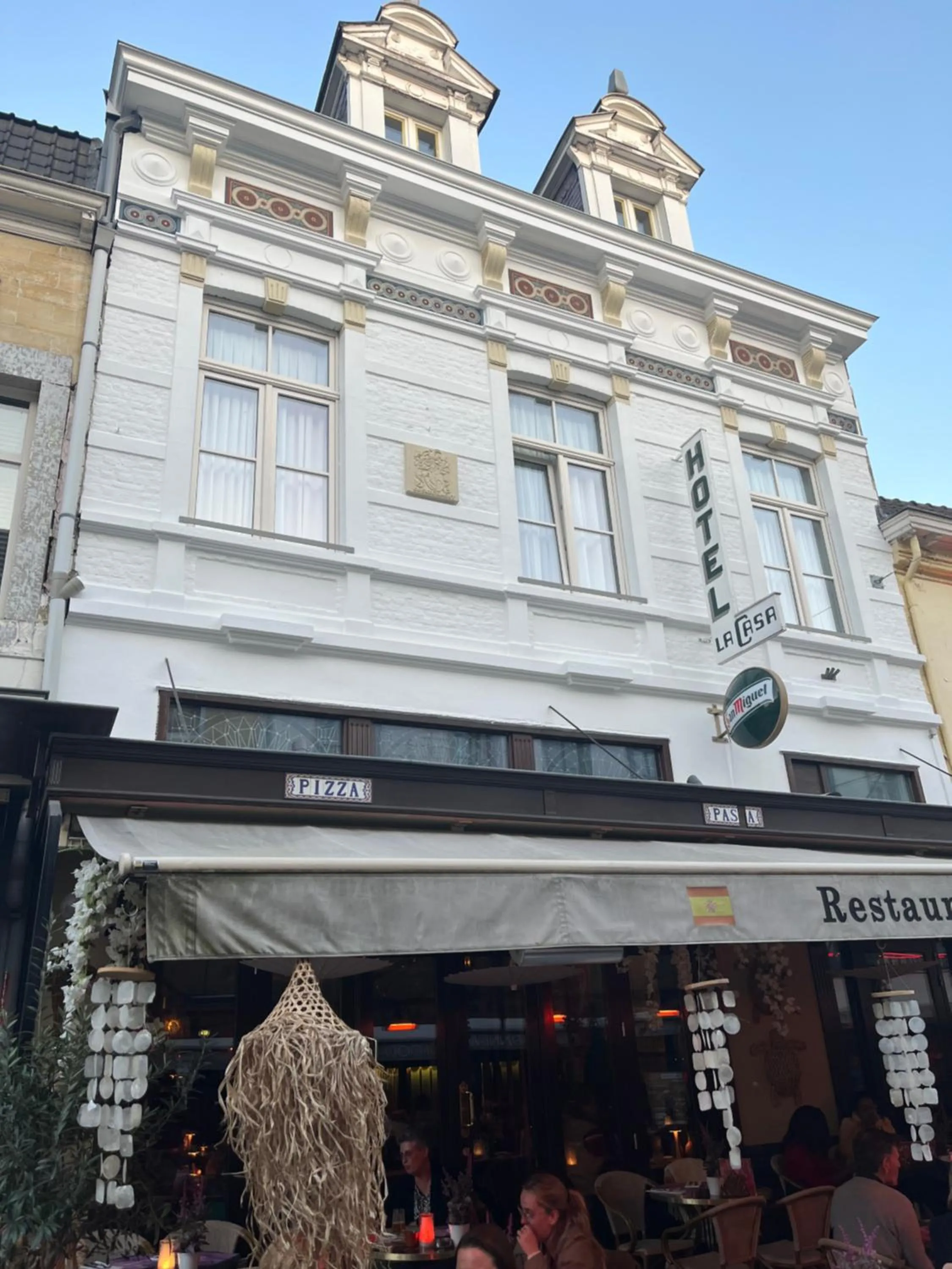 Property building in Hotel La Casa