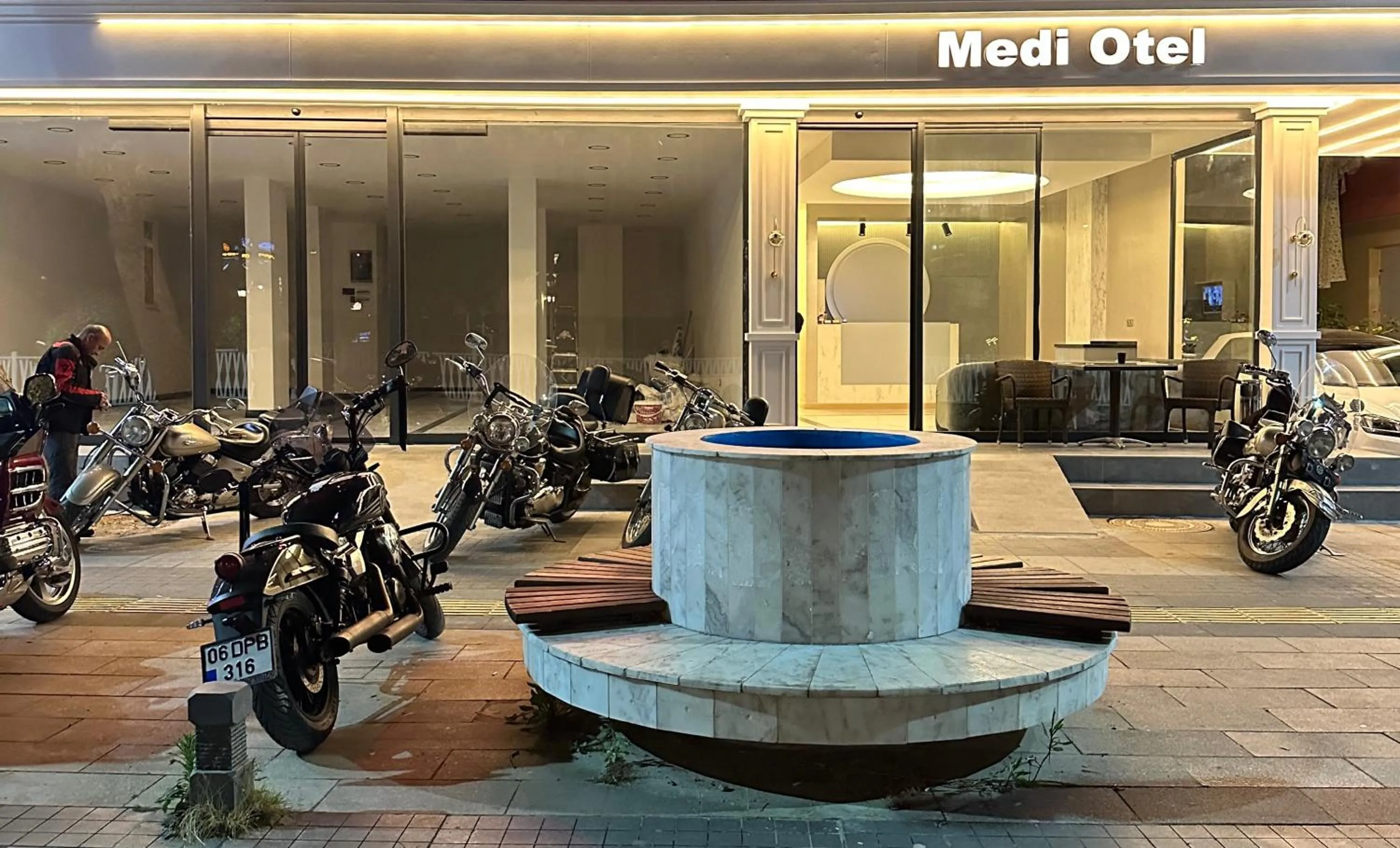 Property building in Medi Otel