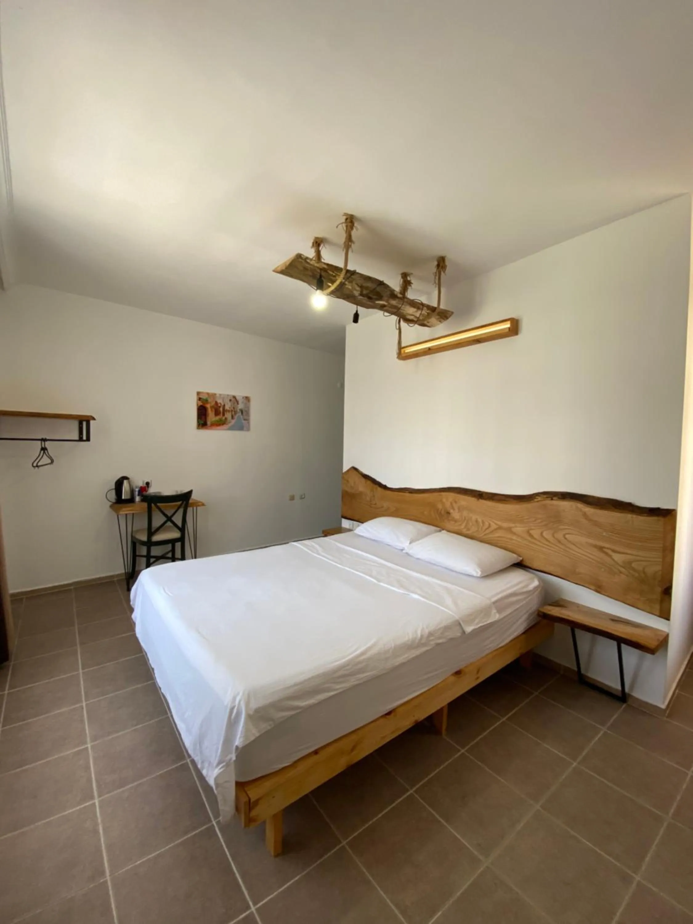 Photo of the whole room, Bed in Medi Otel