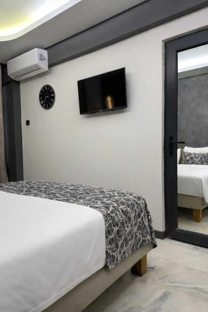 Bedroom, Bed in Medi Otel