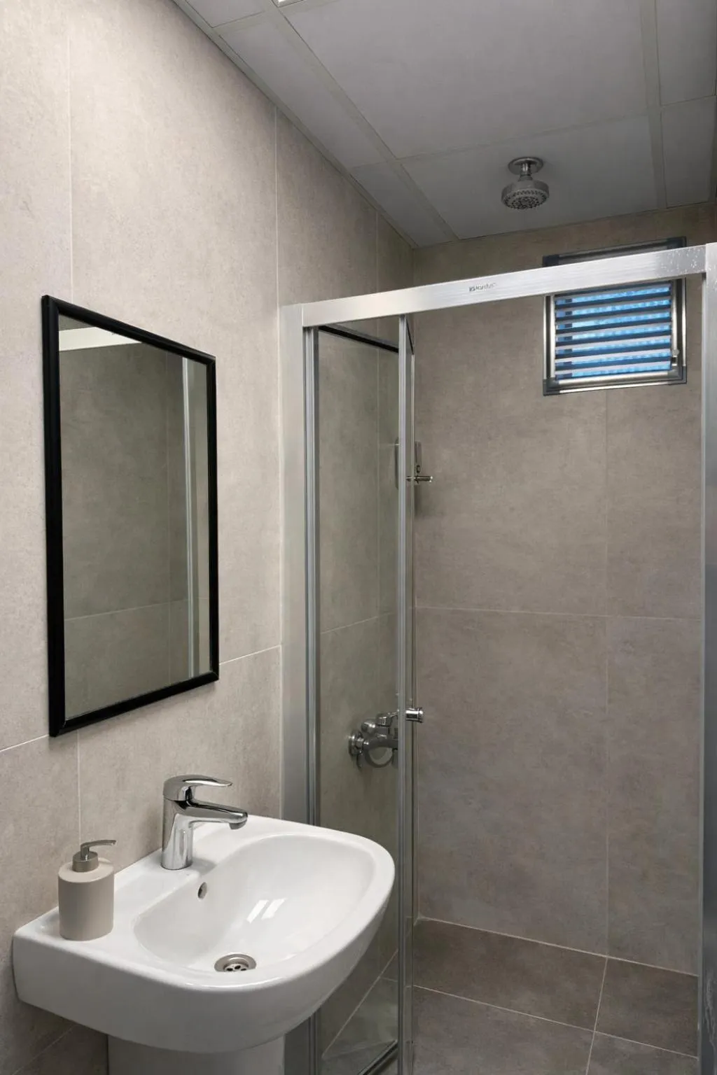 Bathroom in Medi Otel