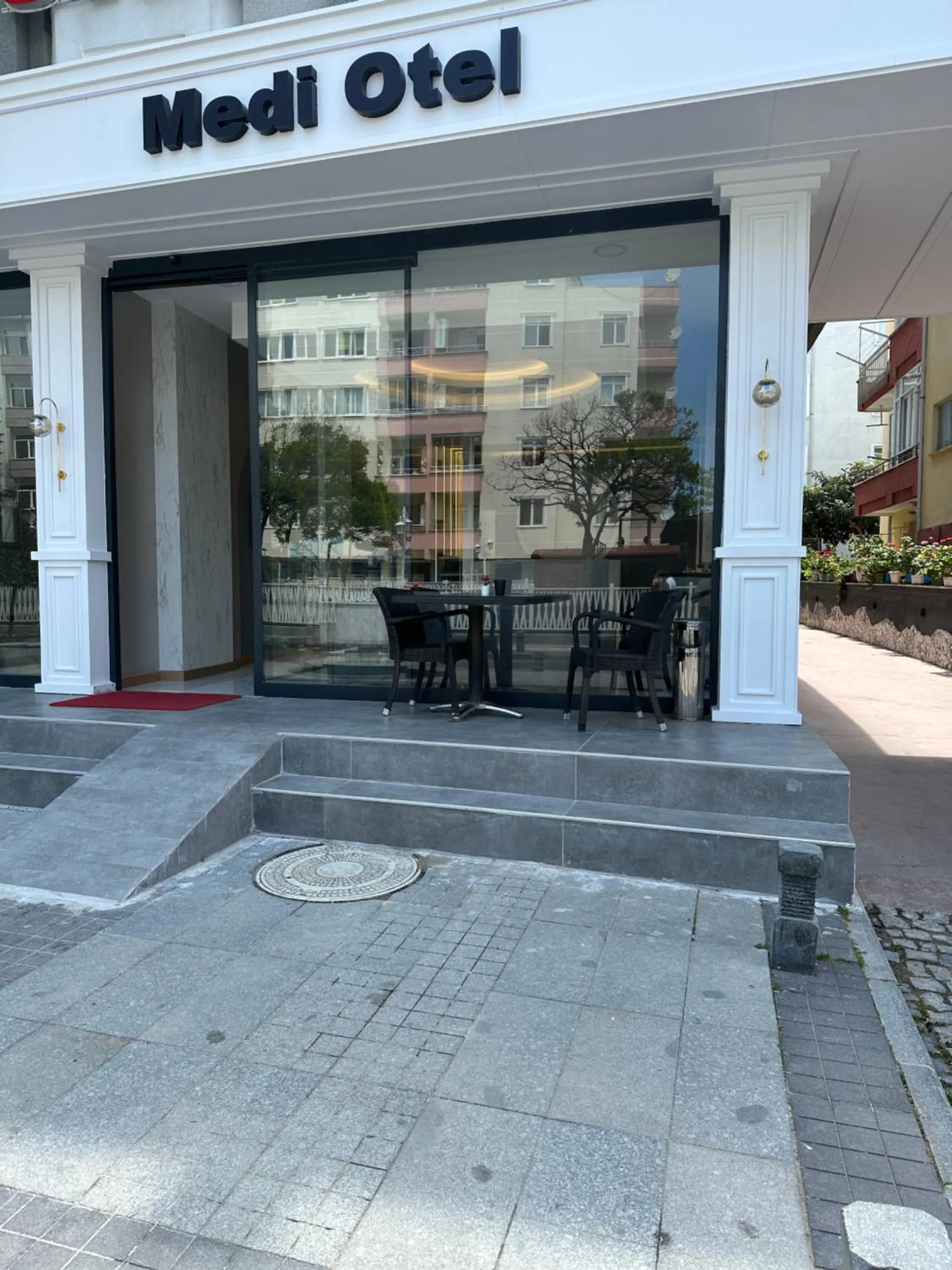 Property building in Medi Otel