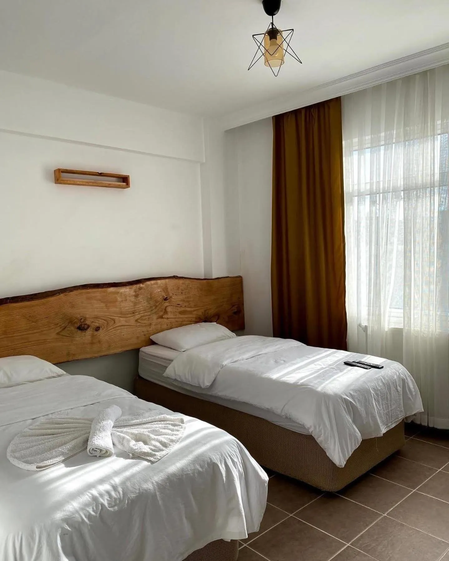 Photo of the whole room, Bed in Medi Otel