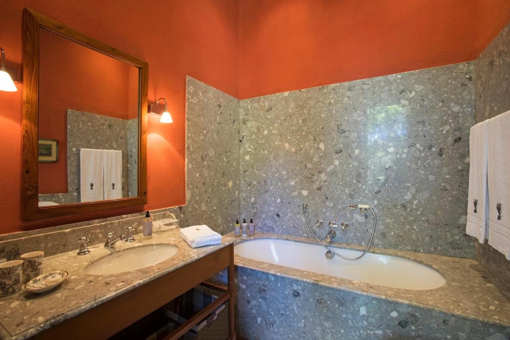 Bathroom in La Demeure Saint Antoine