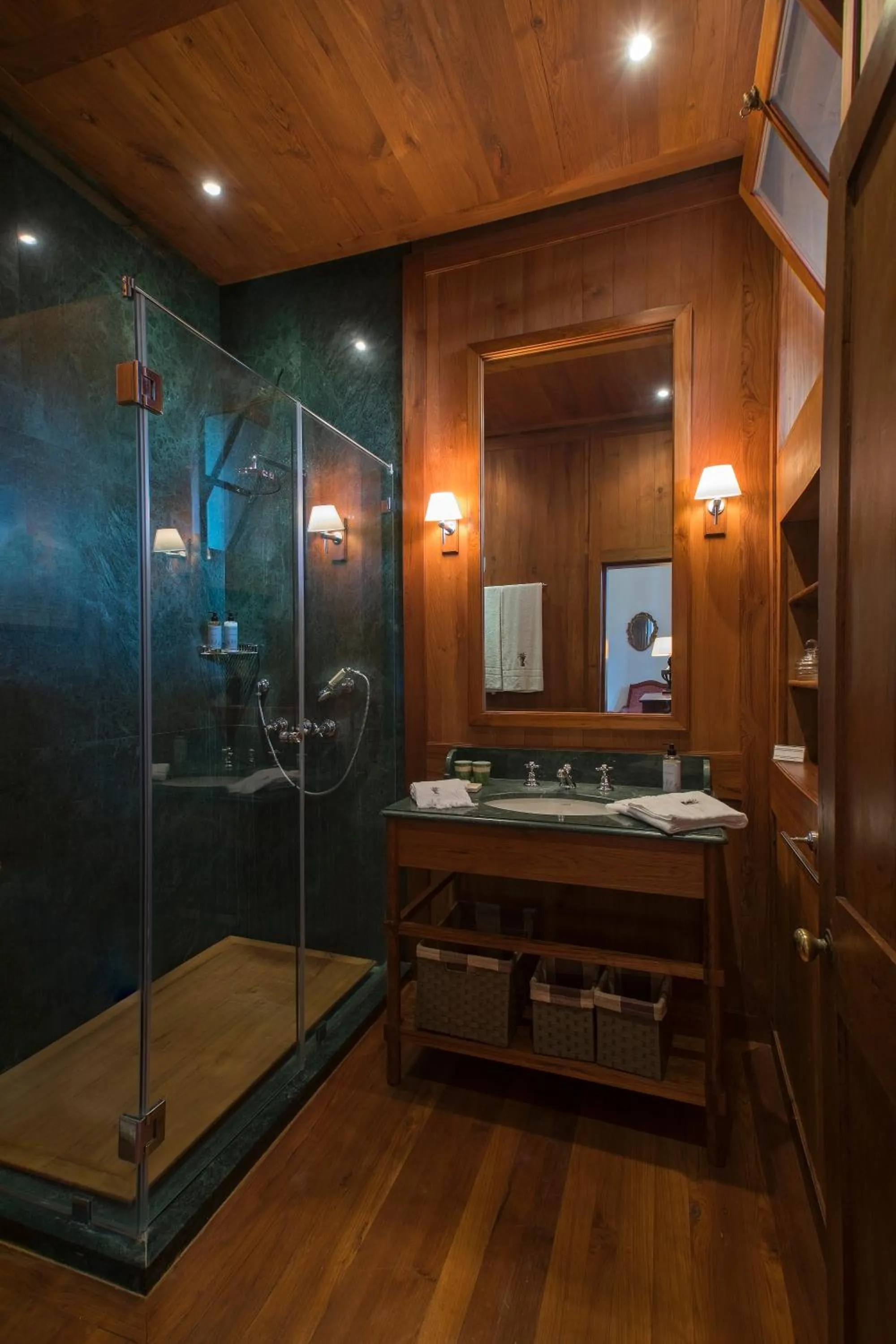 Bathroom in La Demeure Saint Antoine