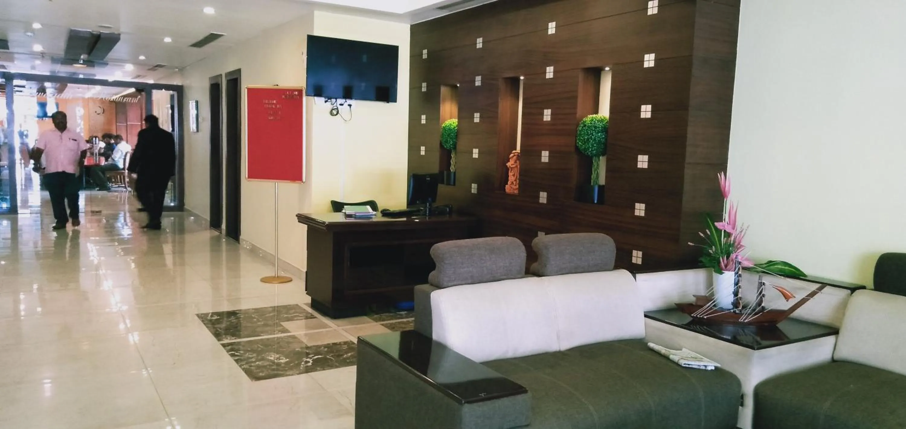 Lobby or reception in Chirag Inn