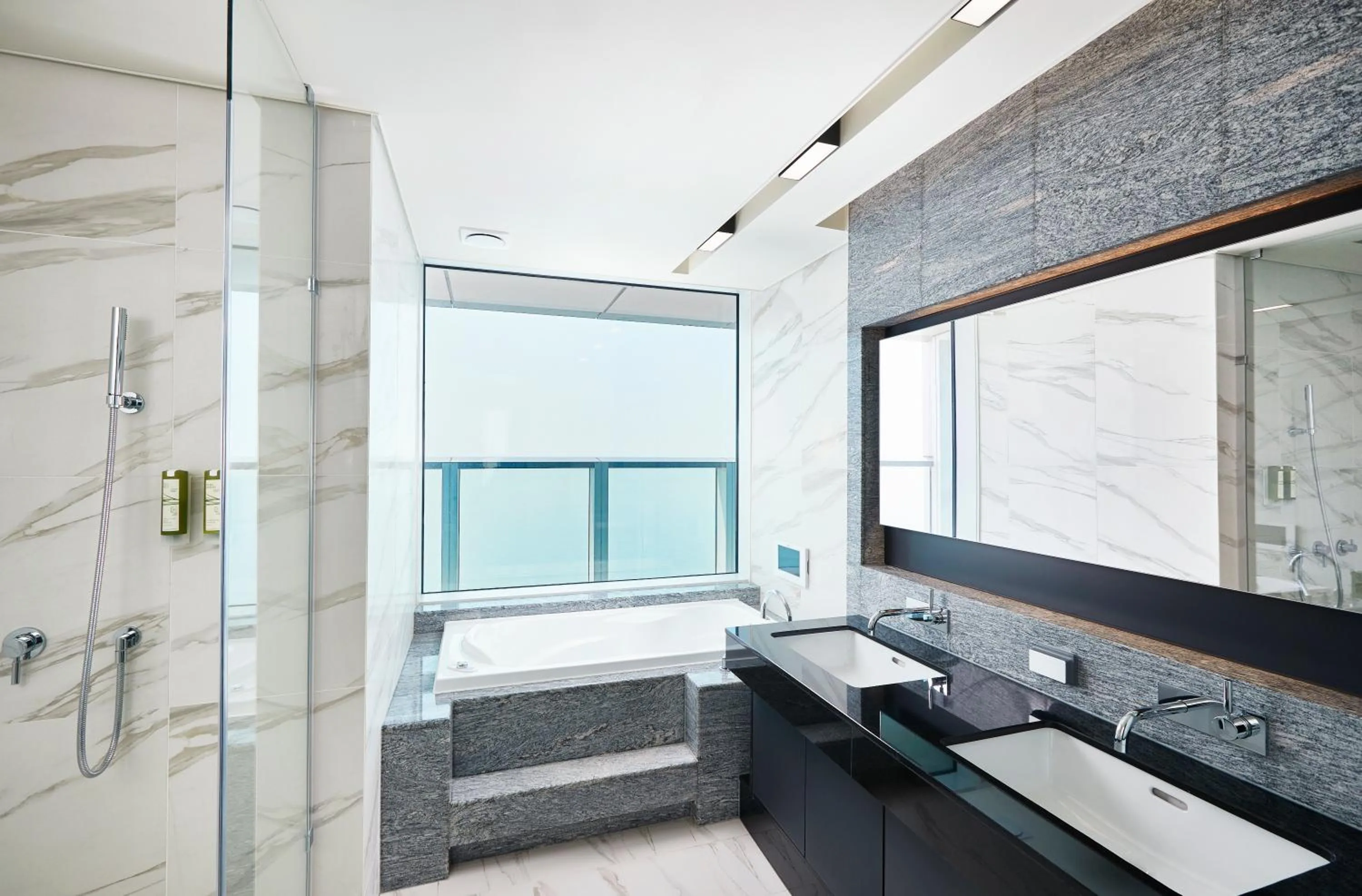 Bathroom in New CZ LCT Residence
