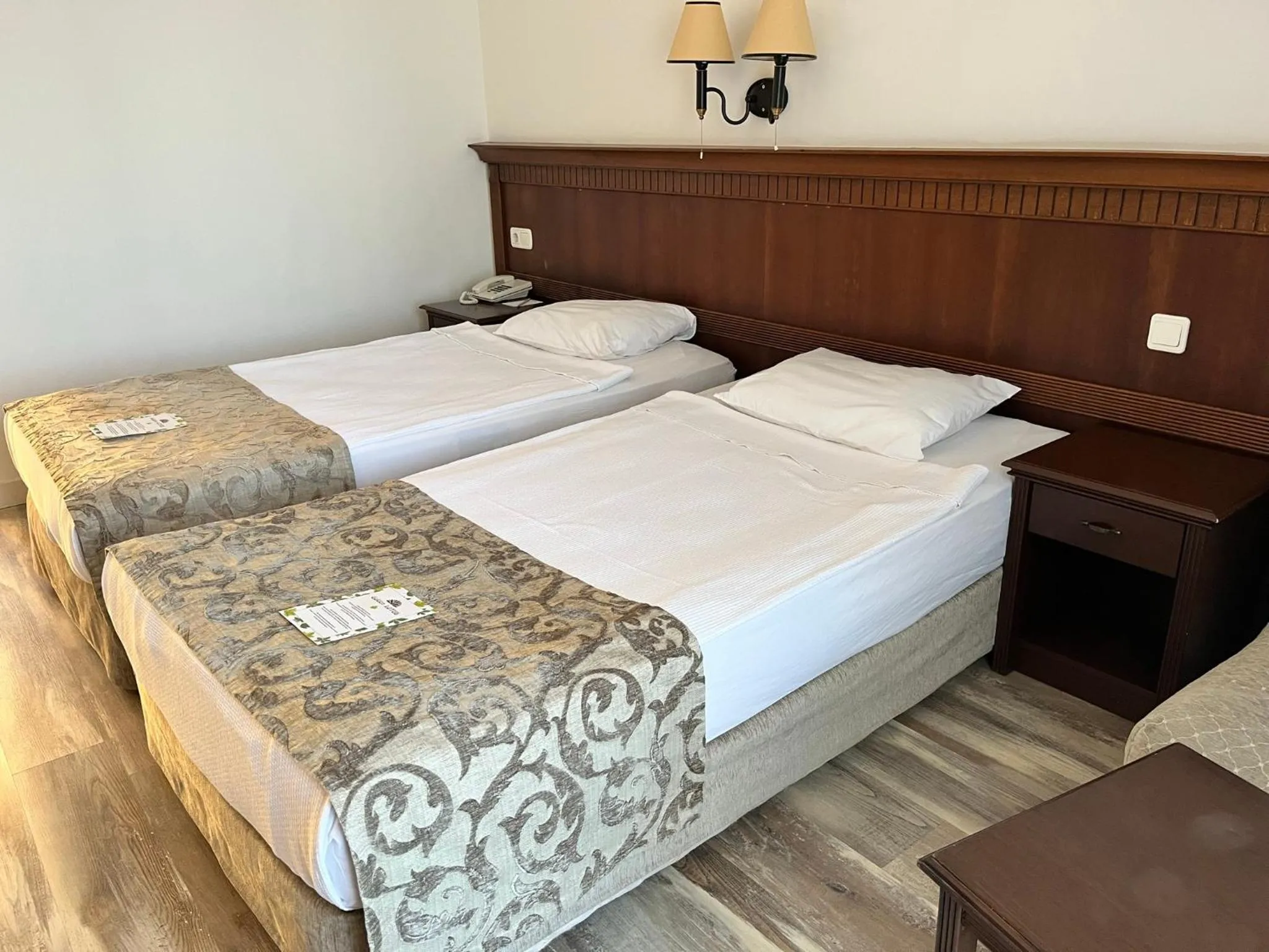 Bedroom, Bed in Golden Lotus Hotel