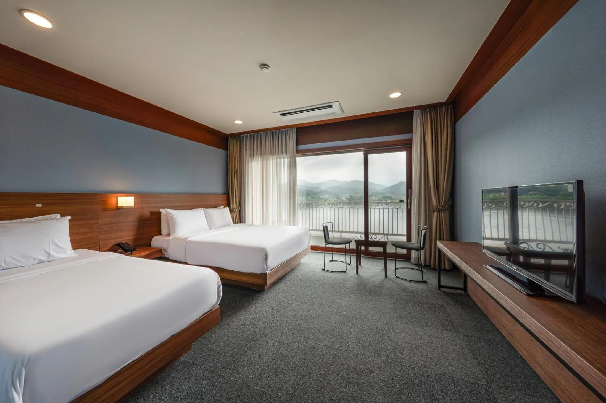 Bed in The Hill House Yangpyeong