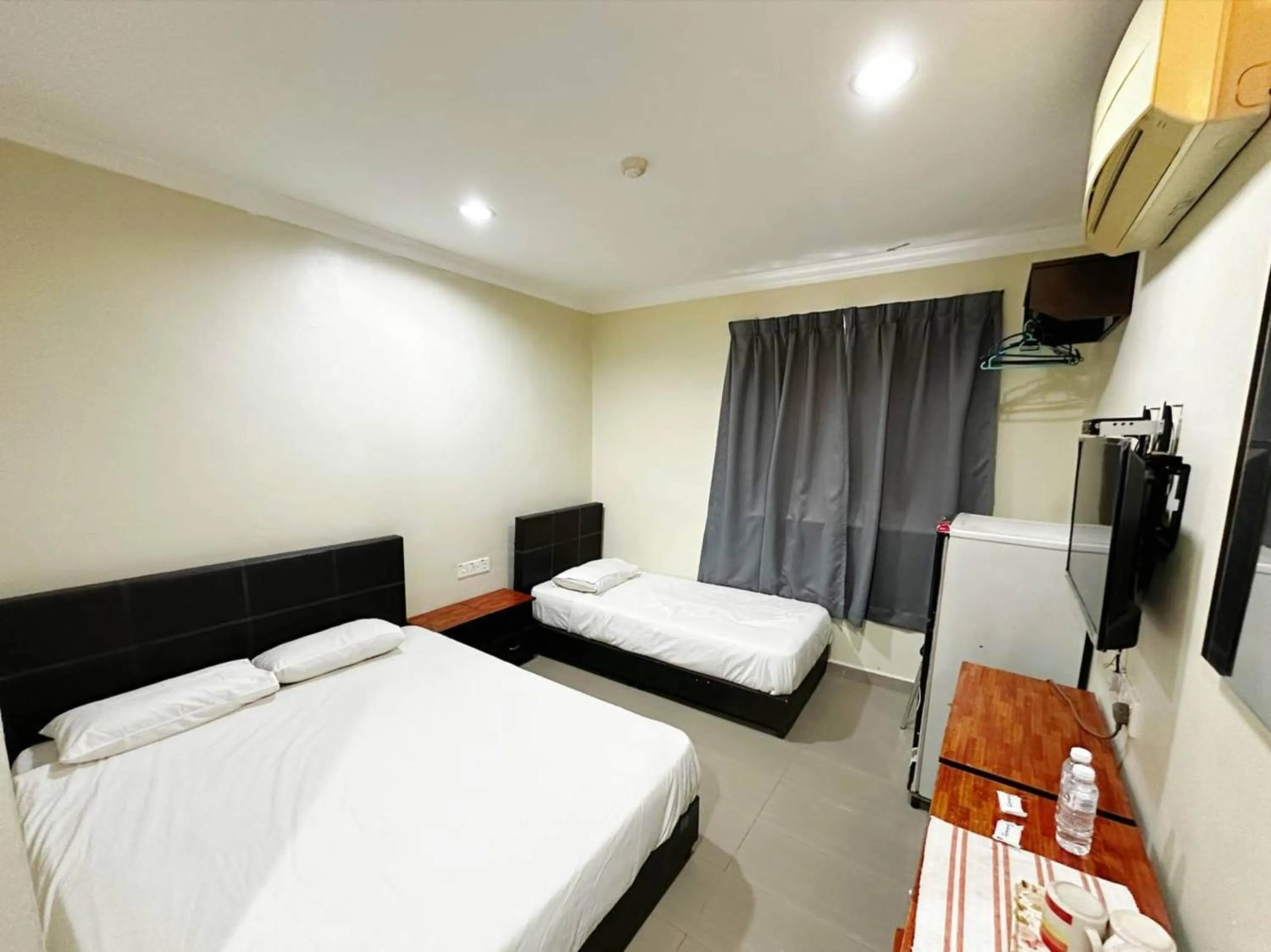 Bedroom, Bed in Hotel O Tasik Utama