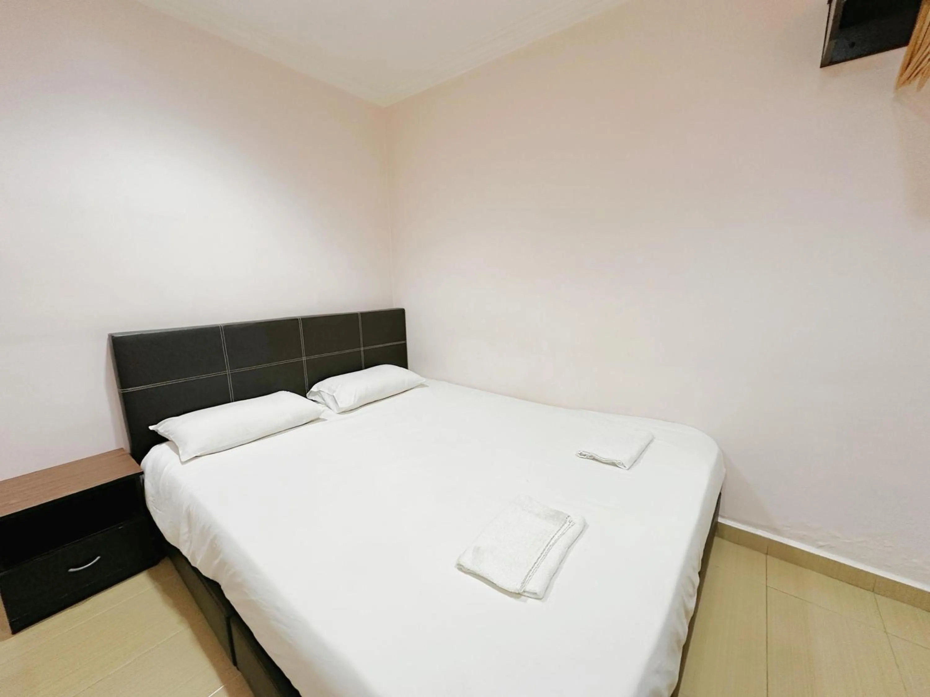 Bedroom, Bed in Hotel O Tasik Utama