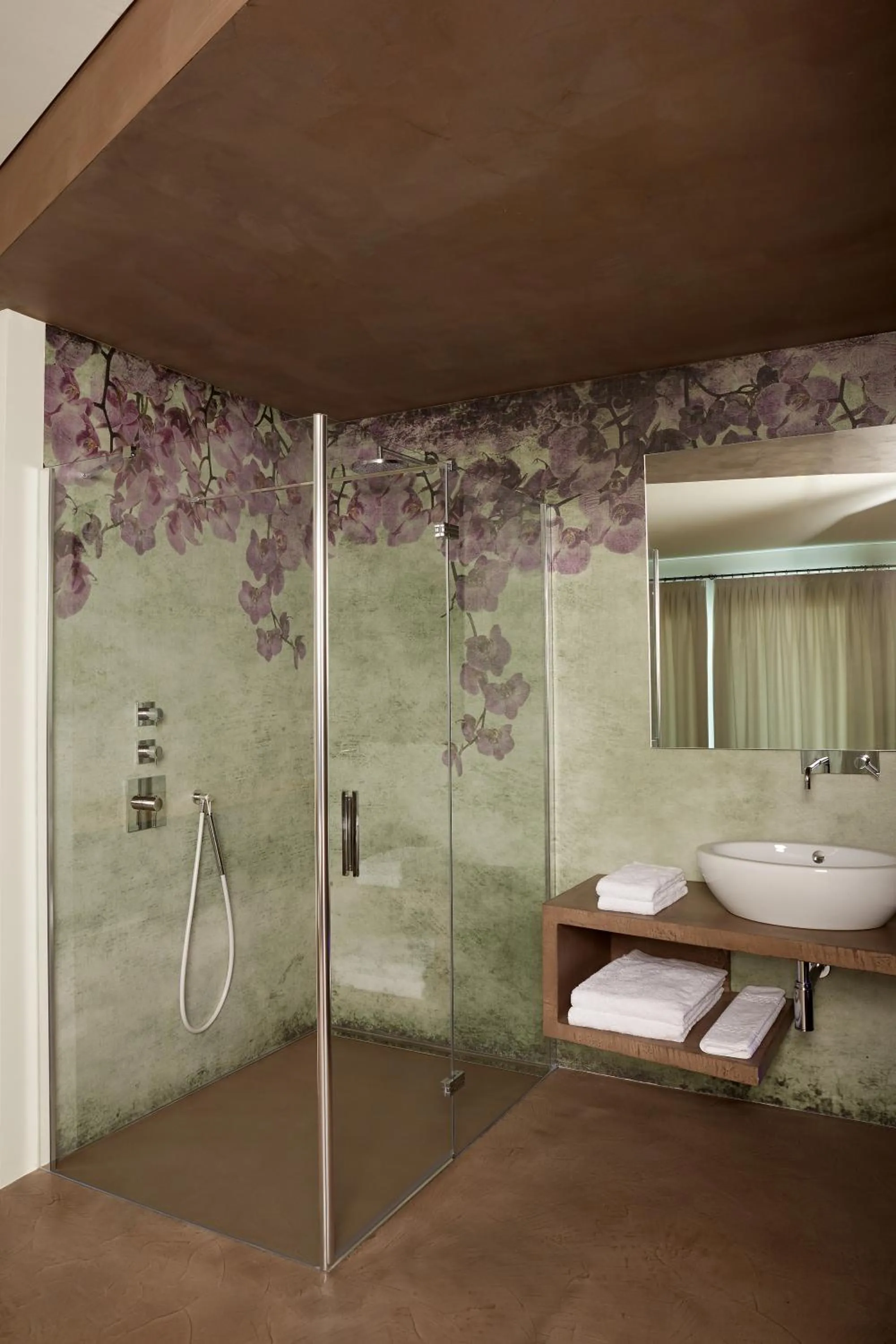 Shower in Boutique Hotel Oche Selvatiche