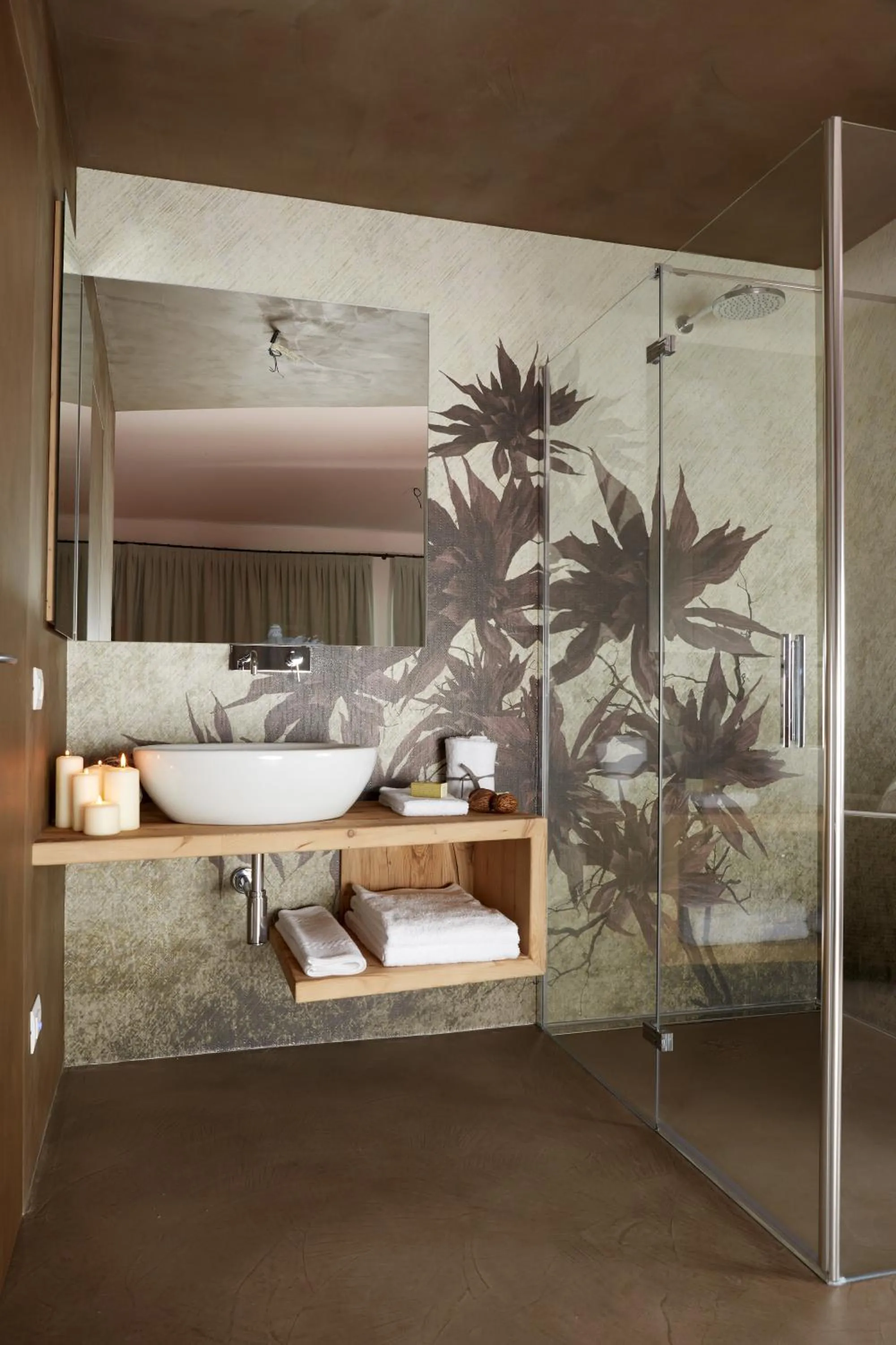 Shower in Boutique Hotel Oche Selvatiche