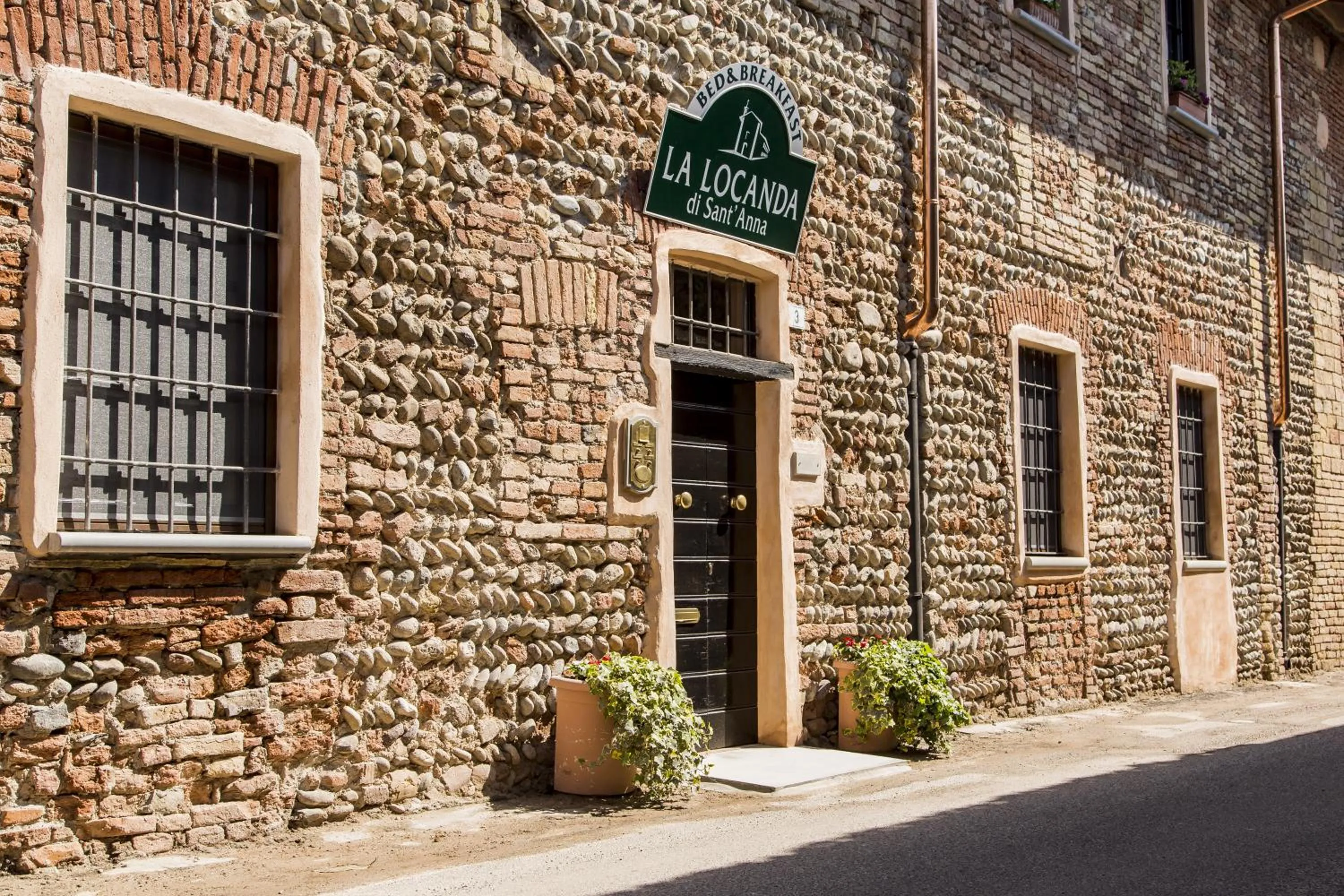 Property building in La Locanda di Sant'Anna