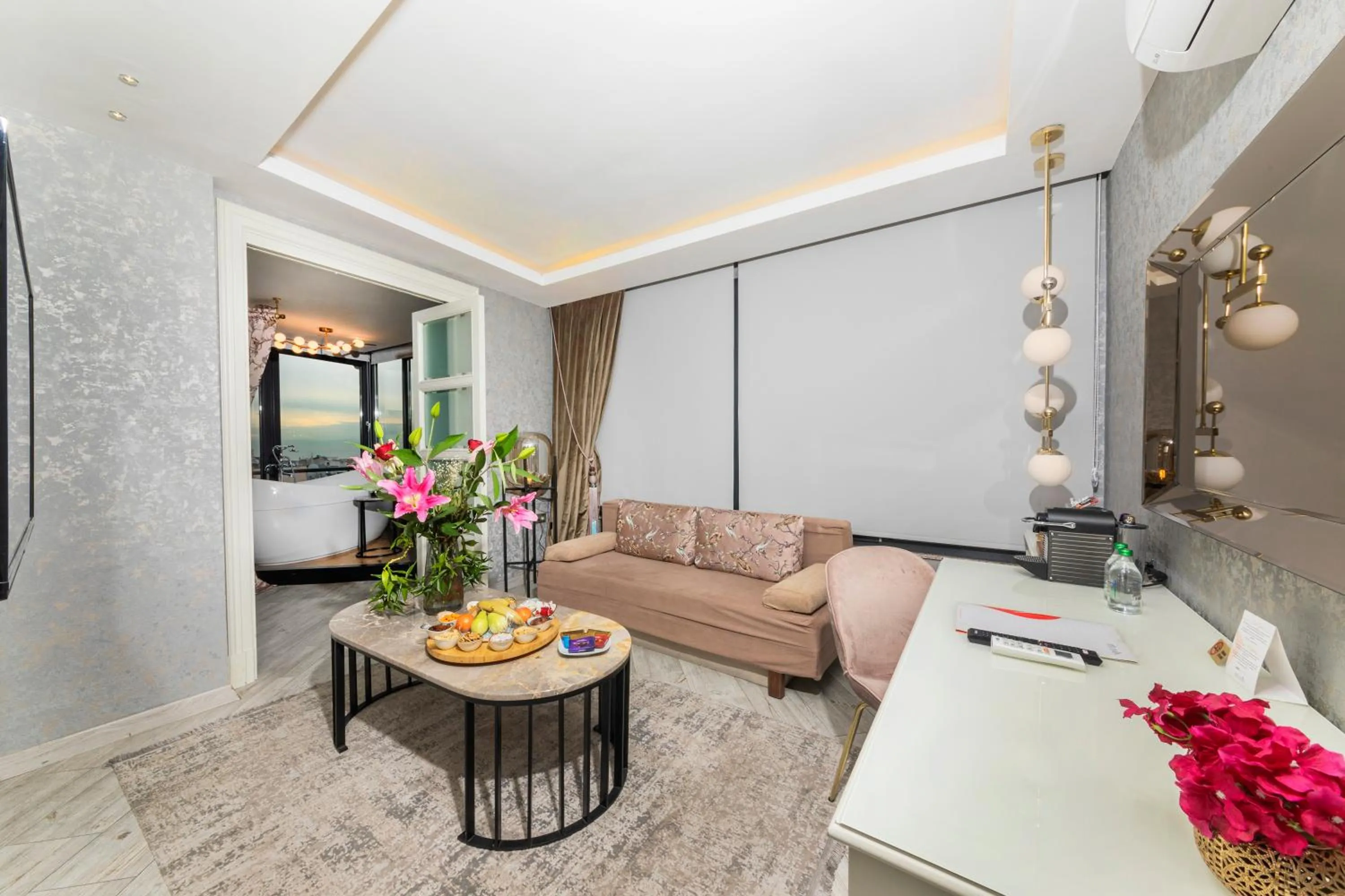 King Family Room in Ayramin Deluxe Hotel Taksim