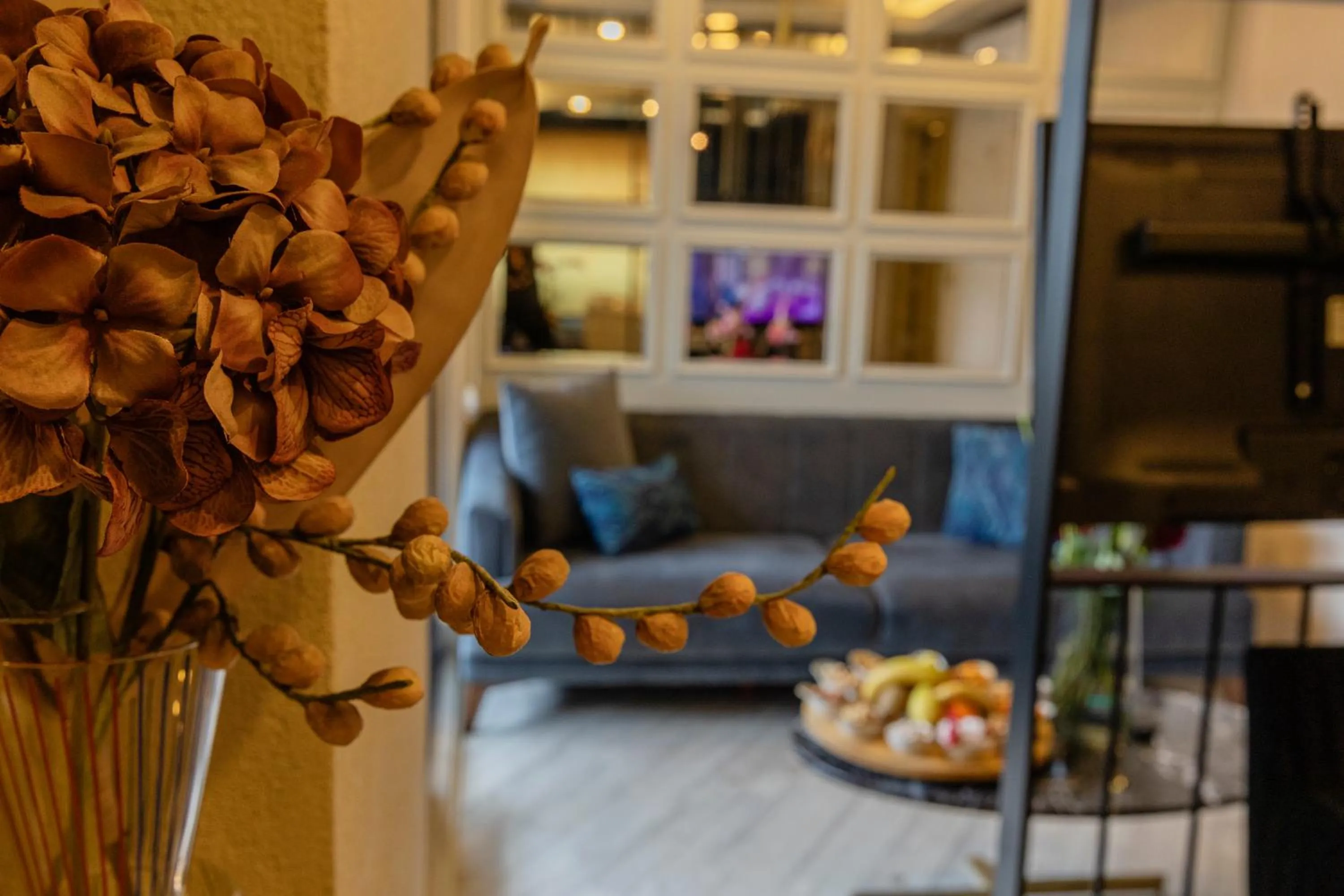 Seating area in Ayramin Deluxe Hotel Taksim