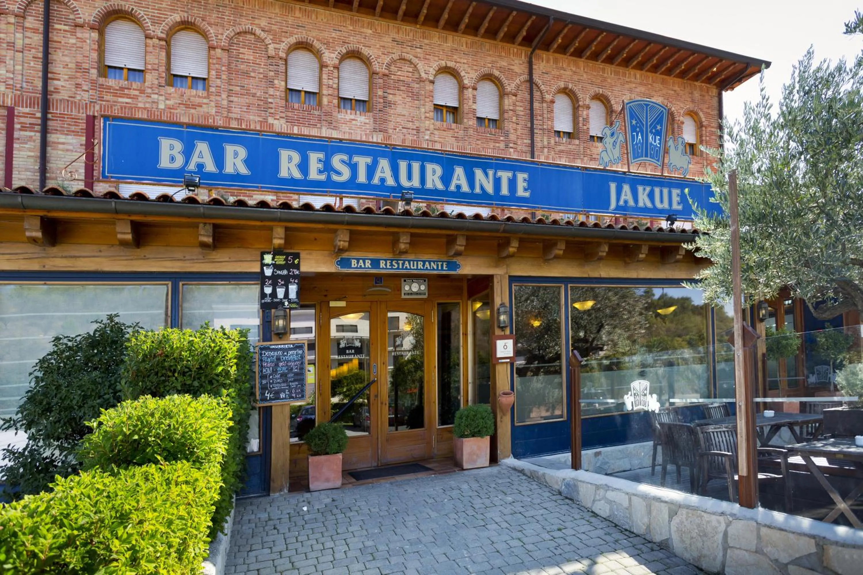 Facade/entrance in Albergue Jakue