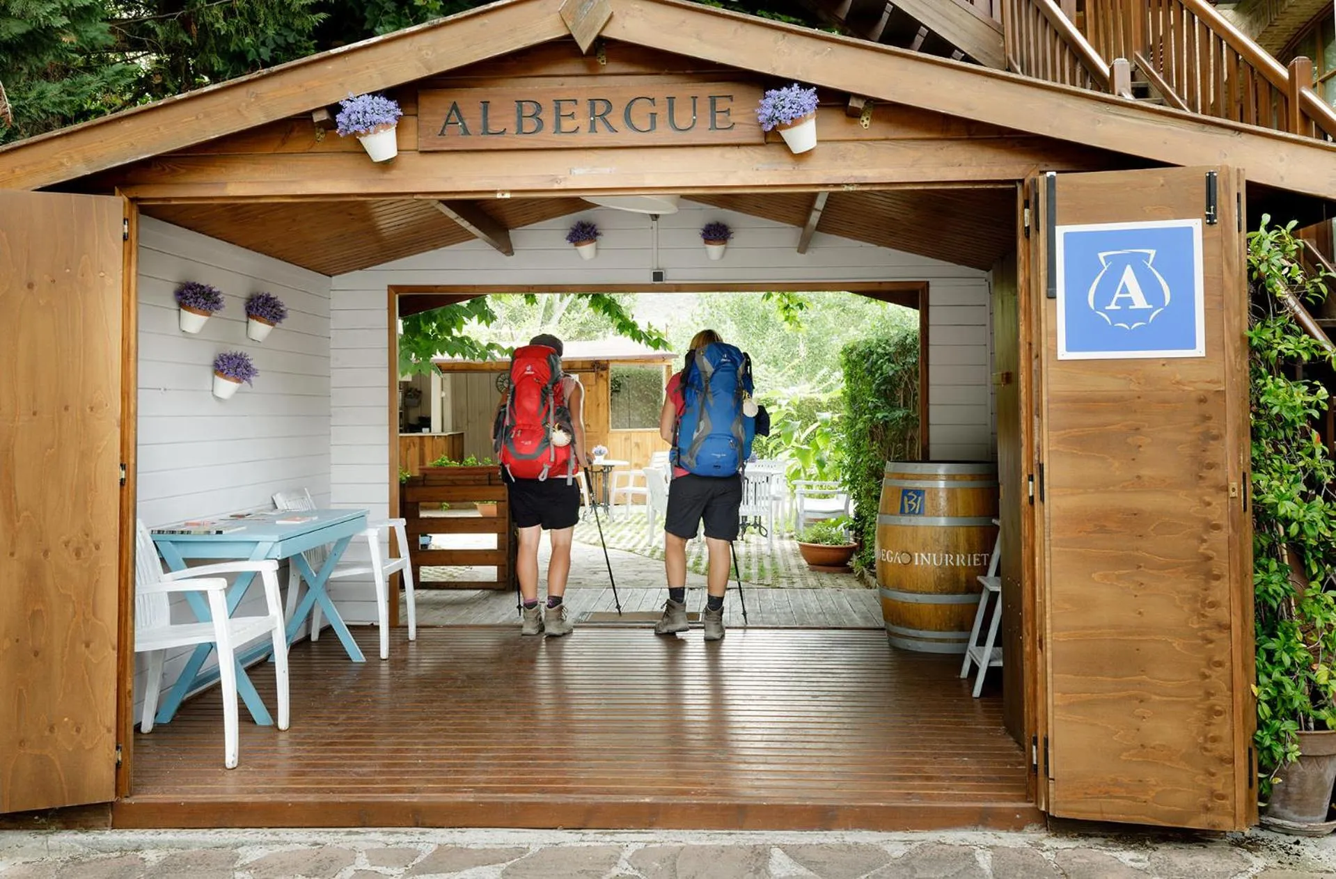 Guests in Albergue Jakue